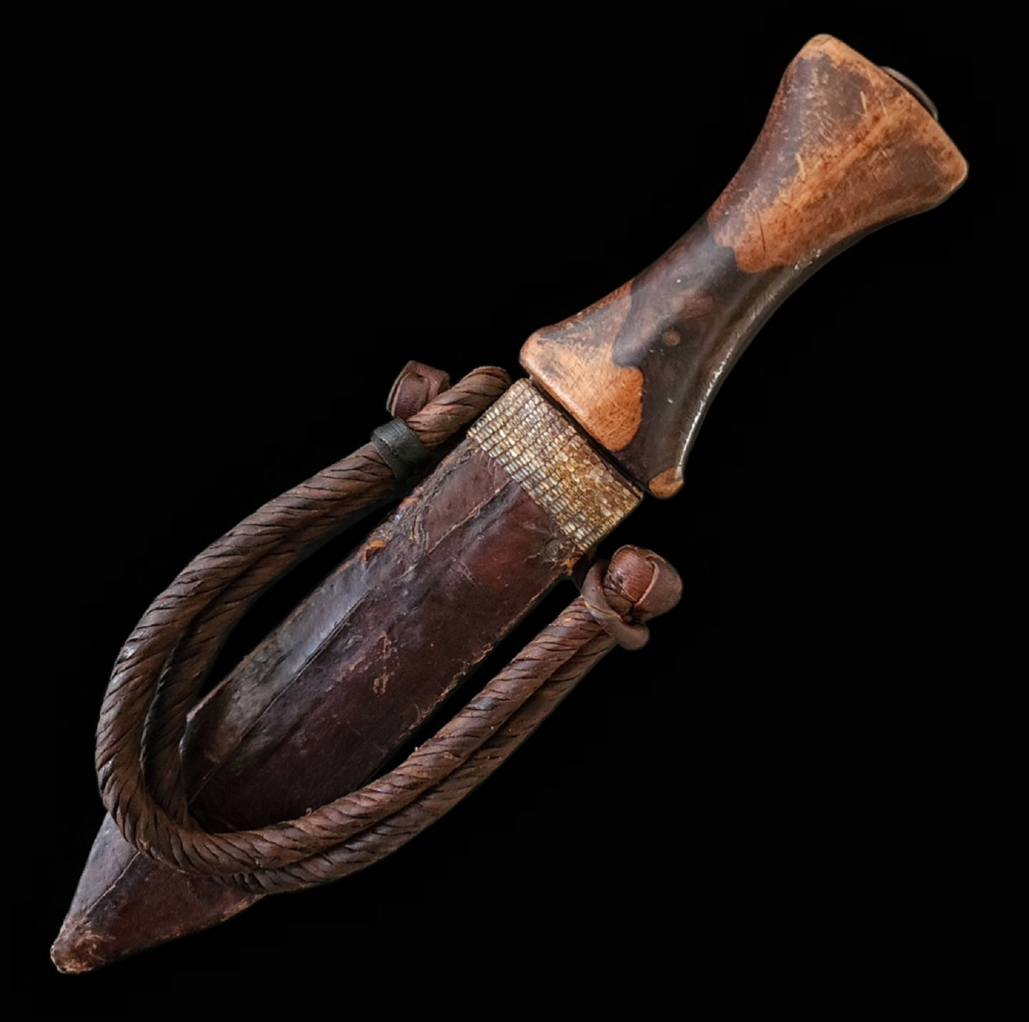 An Early Nubian Arm Dagger