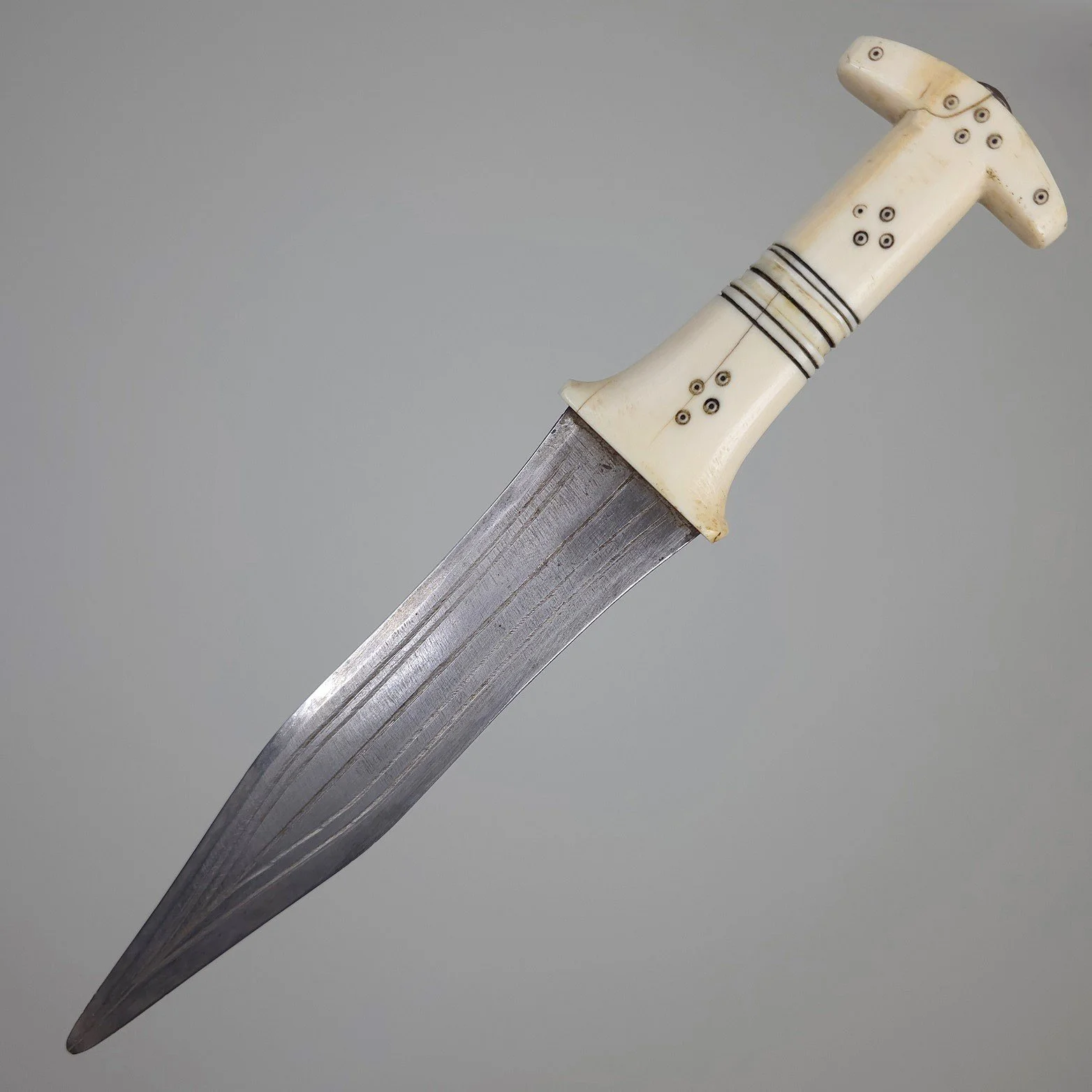 Azande Arm Dagger