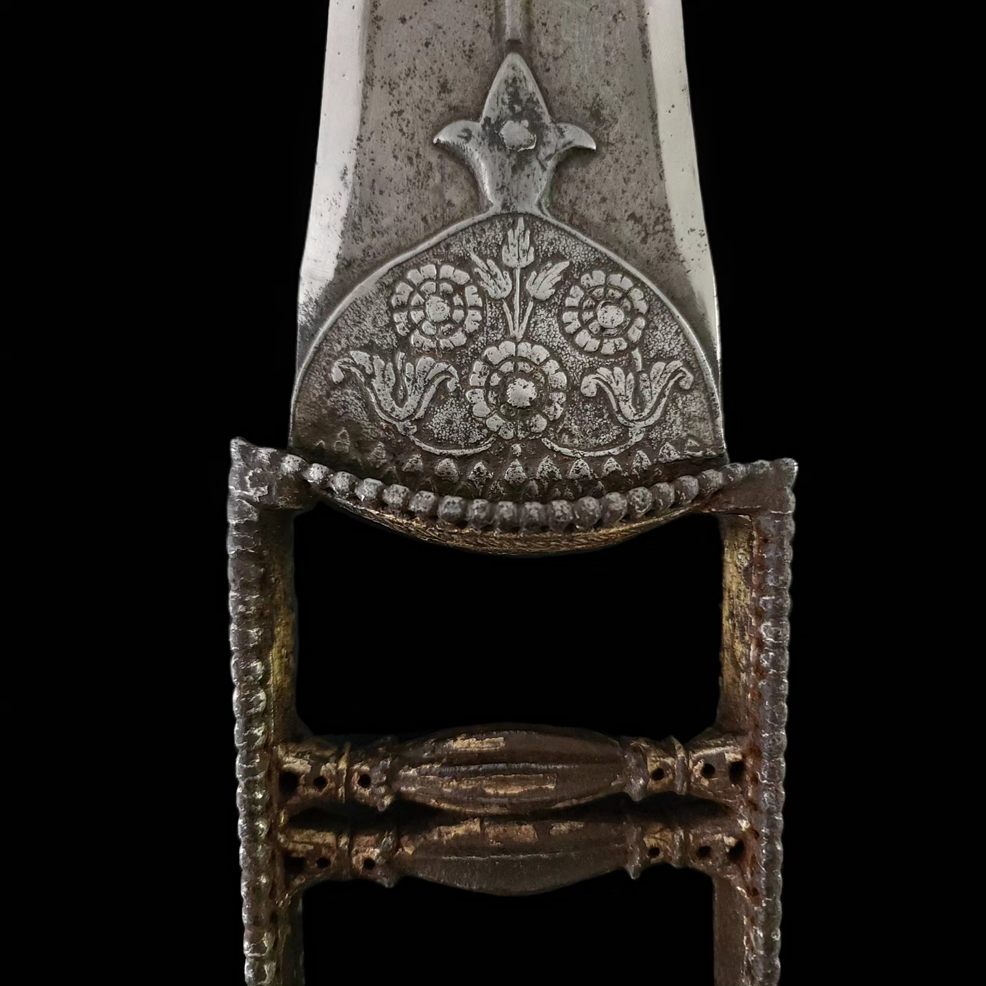 A Fine Large Indian crystalline Wootz Katar