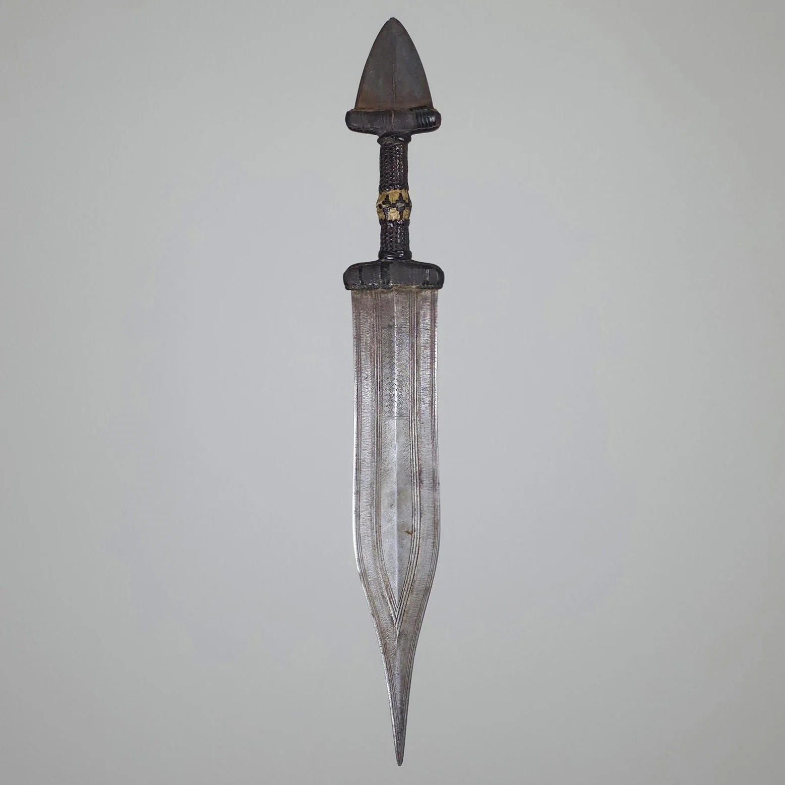 Kanuri / Kotoko Arm Dagger