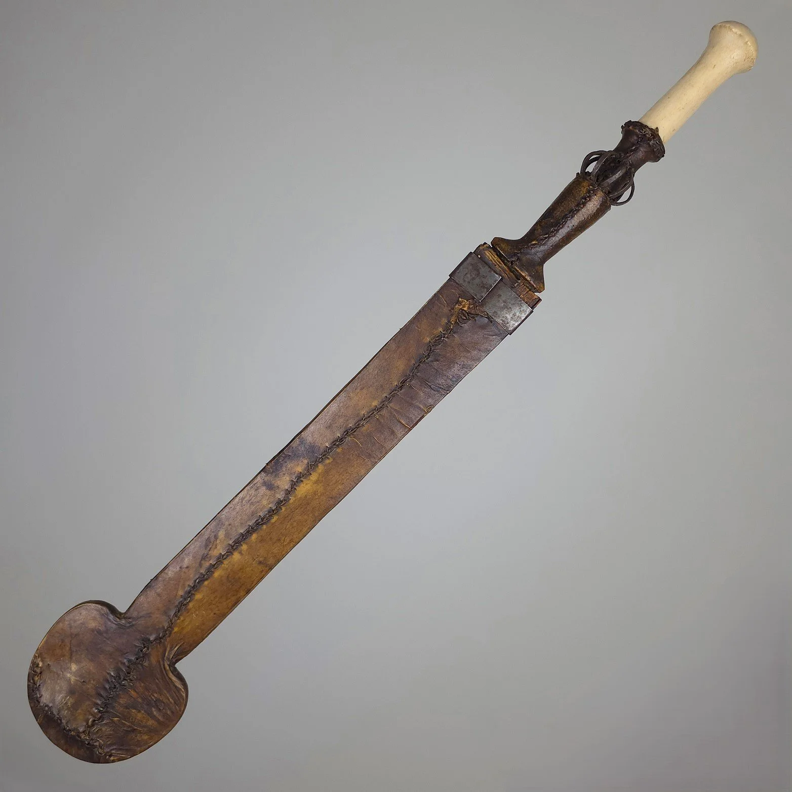 Yaka (Mbeeli Ya Phoko) Sword