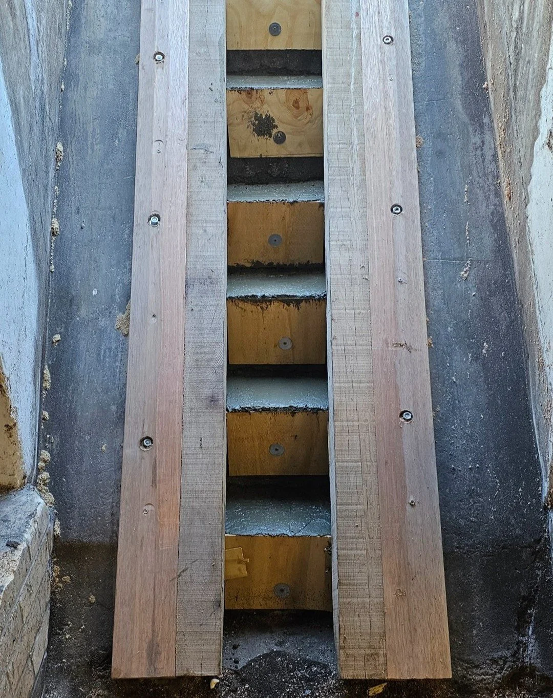 Last week was a week for skids! 

The OTSP team set about renewing 2 sets of cellar skids for pubs in West Sussex. Renewing timbers, replacing old damaged concrete, and ensuring that the pub staff were able to continue taking keg deliveries safely! 
