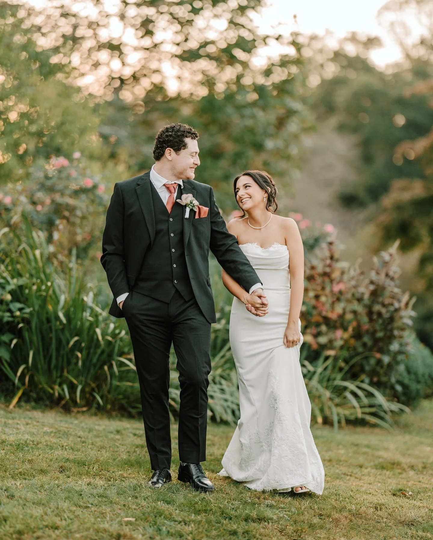 Terracotta, ivory, light tan, champagne, and blush pink set the perfect romantic palette for Nicole and Gio&rsquo;s wedding last Sunday at The Willows in Villanova. This was our very first time photographing at this venue, and I have to say, I absolu