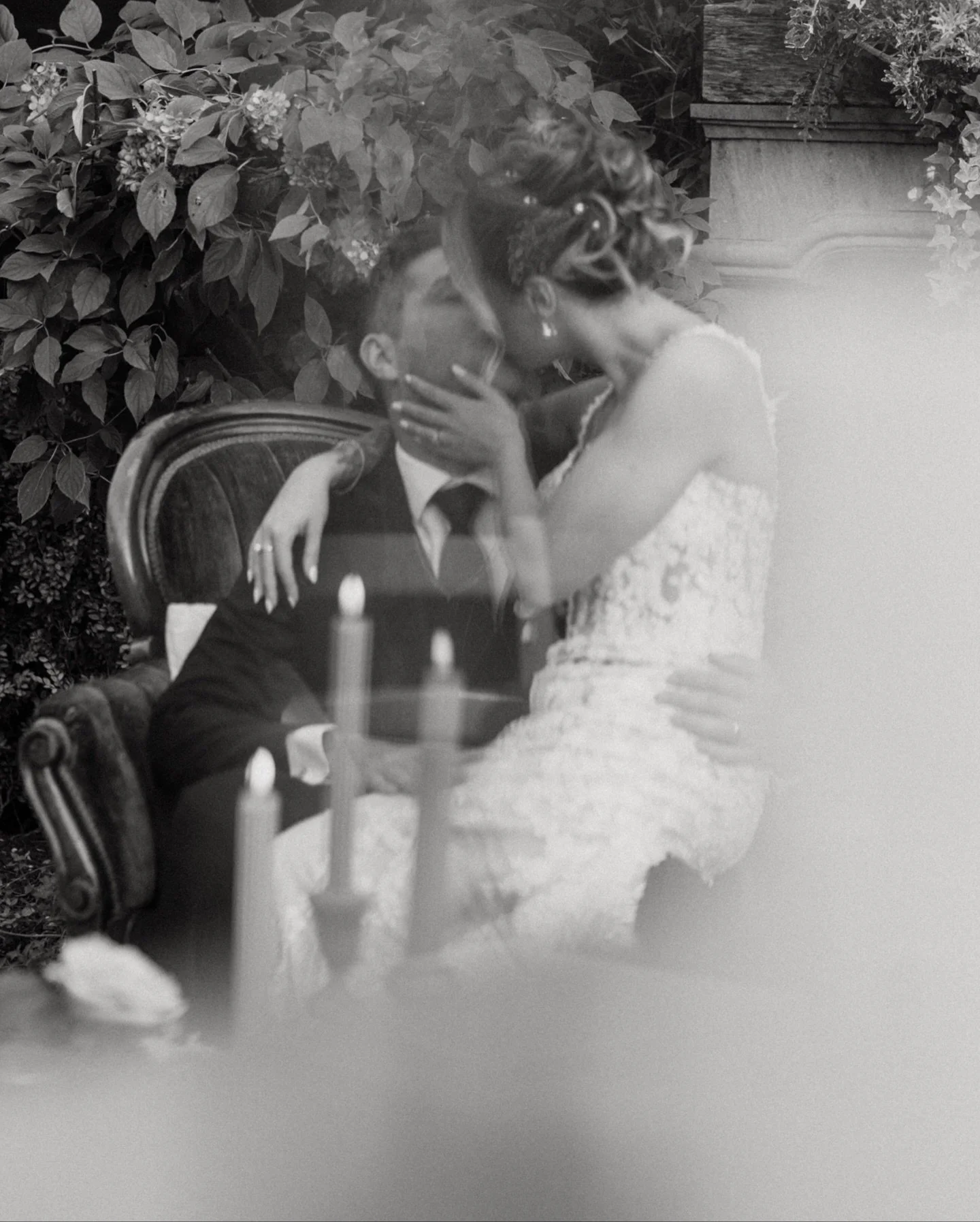 Kaitlin and Dan at Terrain Devon. I swear these two brought the softest, dreamiest energy to the entire day. Their wedding felt like a mix of golden hour champagne, lush florals, and that kind of love that looks effortless but hits you right in the h