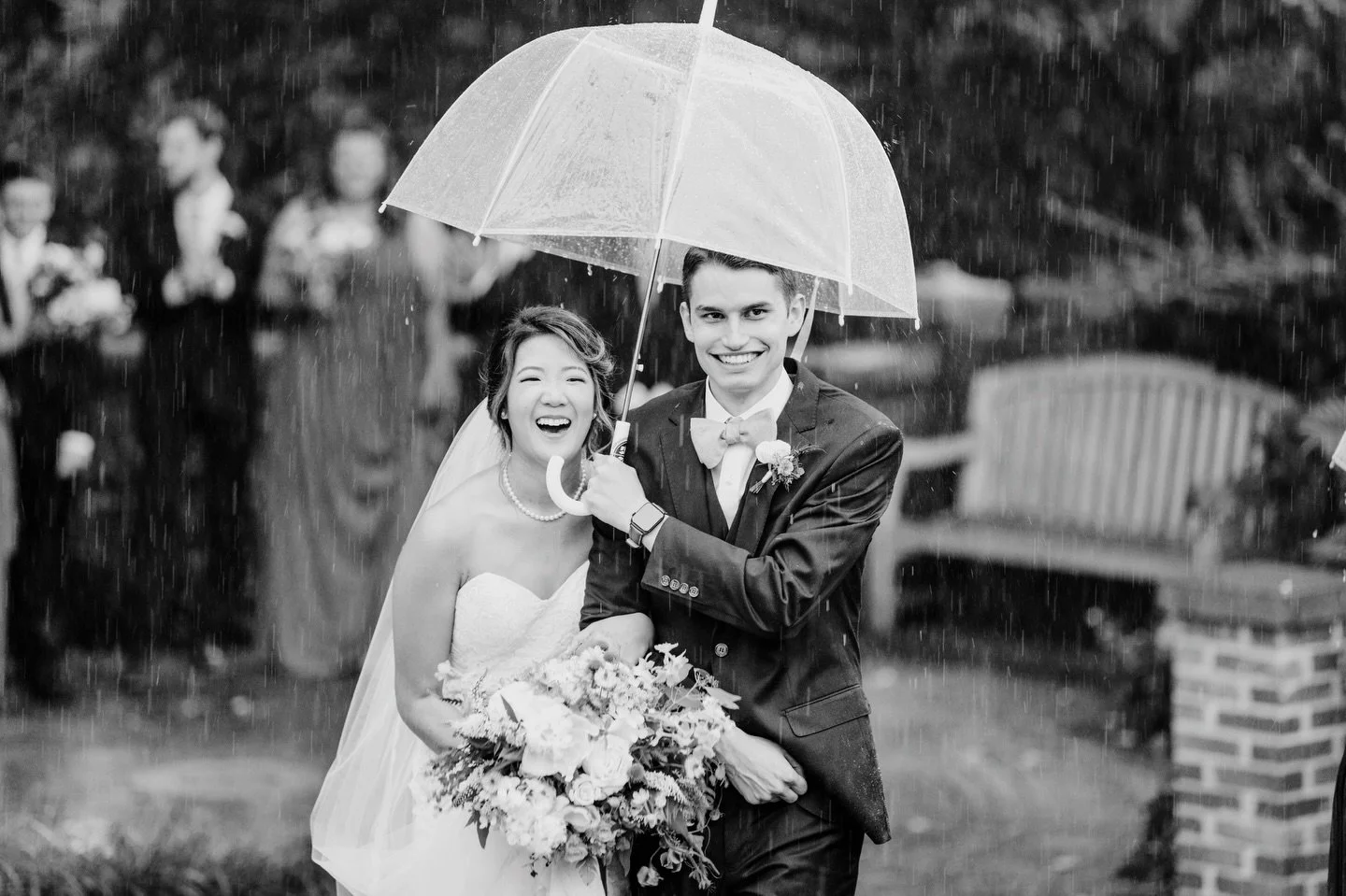Rainy wedding days will forever have my heart. ☔️✨

The umbrellas, the laughter, the guests leaning in, the kind of rain that somehow makes everything feel more cinematic and more real. Today feels extra gloomy outside, and honestly, it feels right t