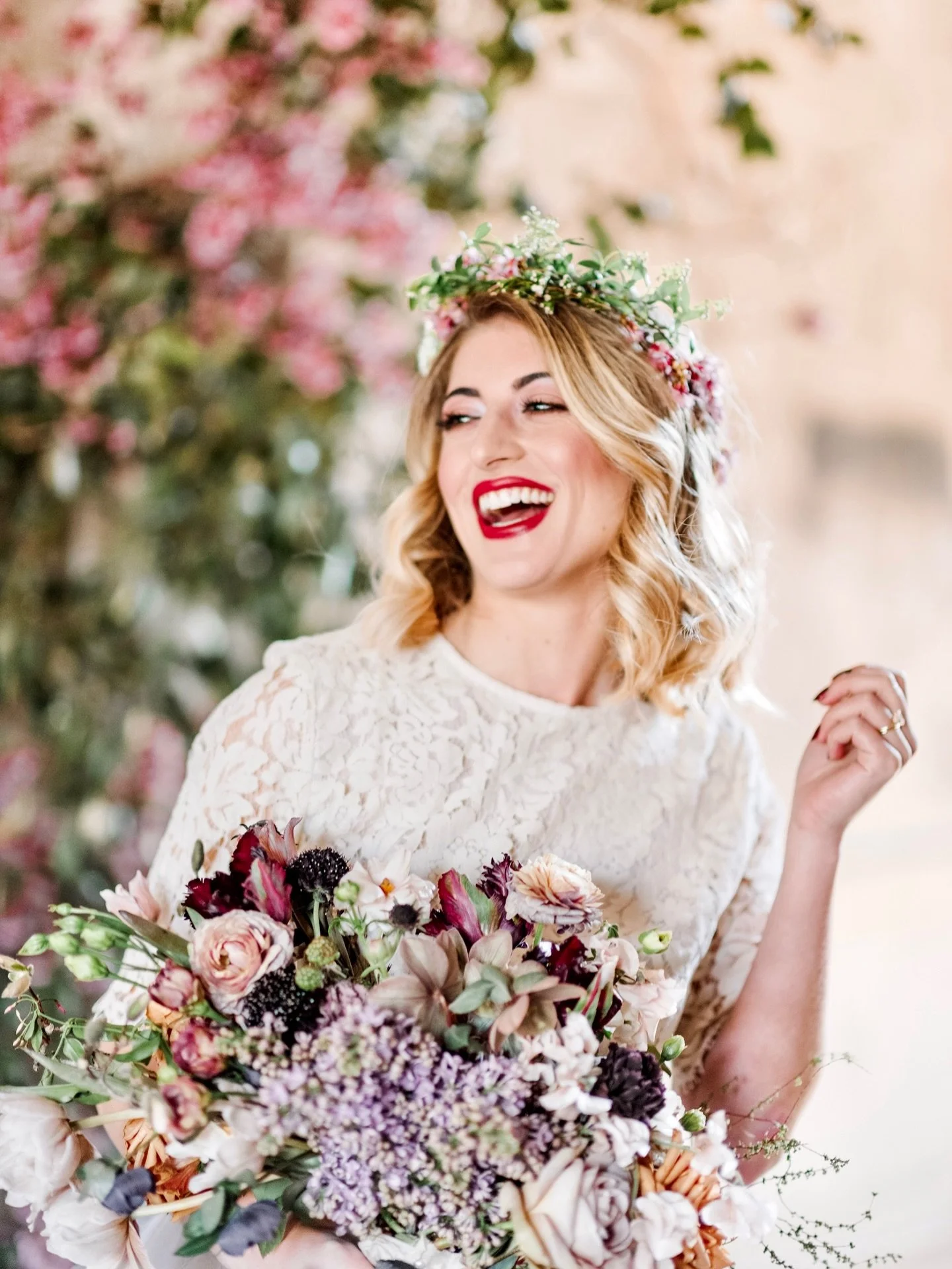 Throwing it back to this dreamy shoot from 2019 that got featured on @weddingchicks. Soft light, garden inspired details, lush florals, and all the romantic textures that still make my heart happy. It&rsquo;s wild how well this one has held up over t