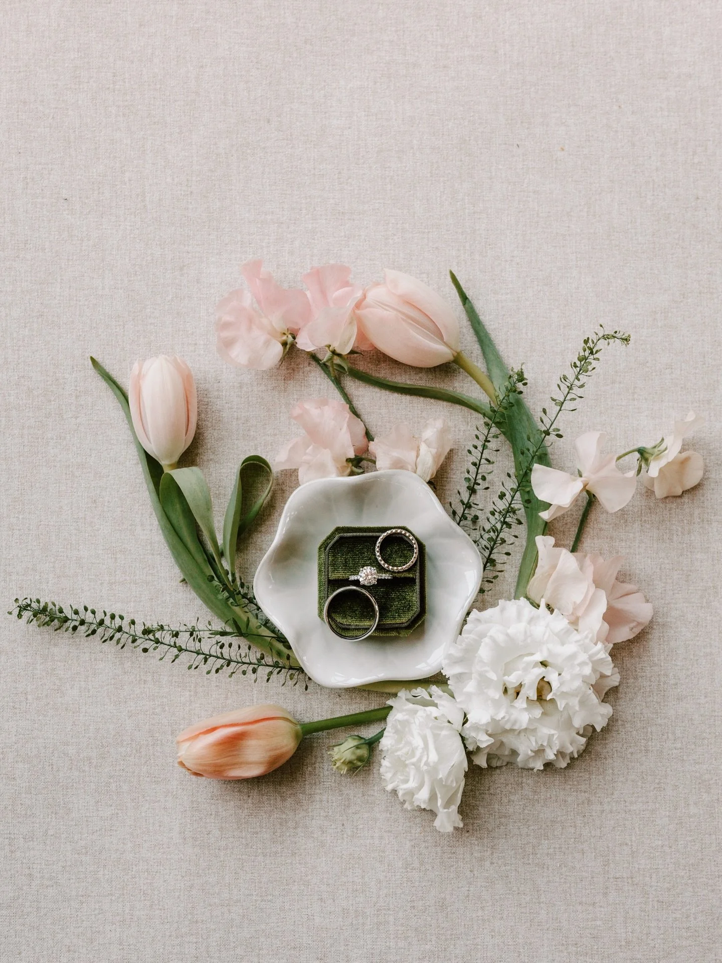 The little things&hellip; they&rsquo;re actually the big things 🤍

Your wedding day is made up of so many intentional choices. The paper you picked, the texture of your invitations, the way your rings sit in that tiny velvet box, the softest blooms 