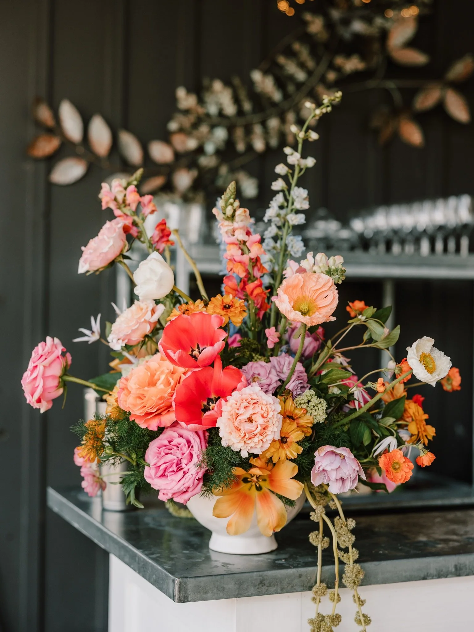 2026 spring weddings are already showing OFF this year. 🌸

The florals have been unreal lately. Soft peaches, buttery creams, wild pops of coral, delicate blues, garden roses everywhere, and bouquets that honestly feel like little pieces of art. Eve