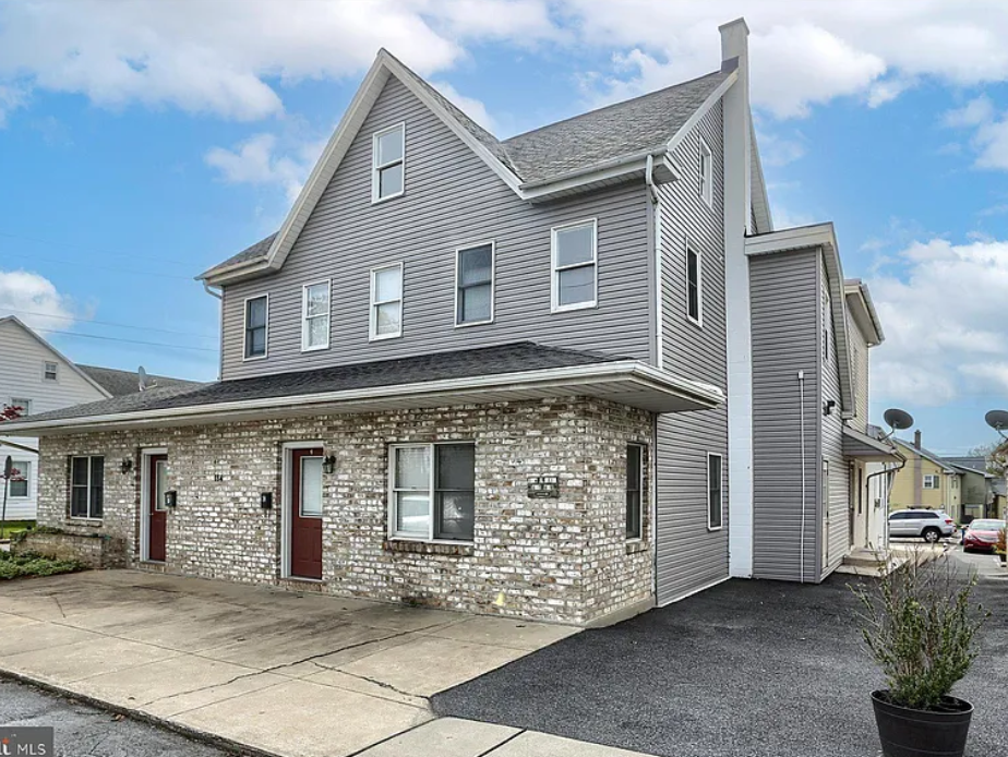 184 W Main Street.png