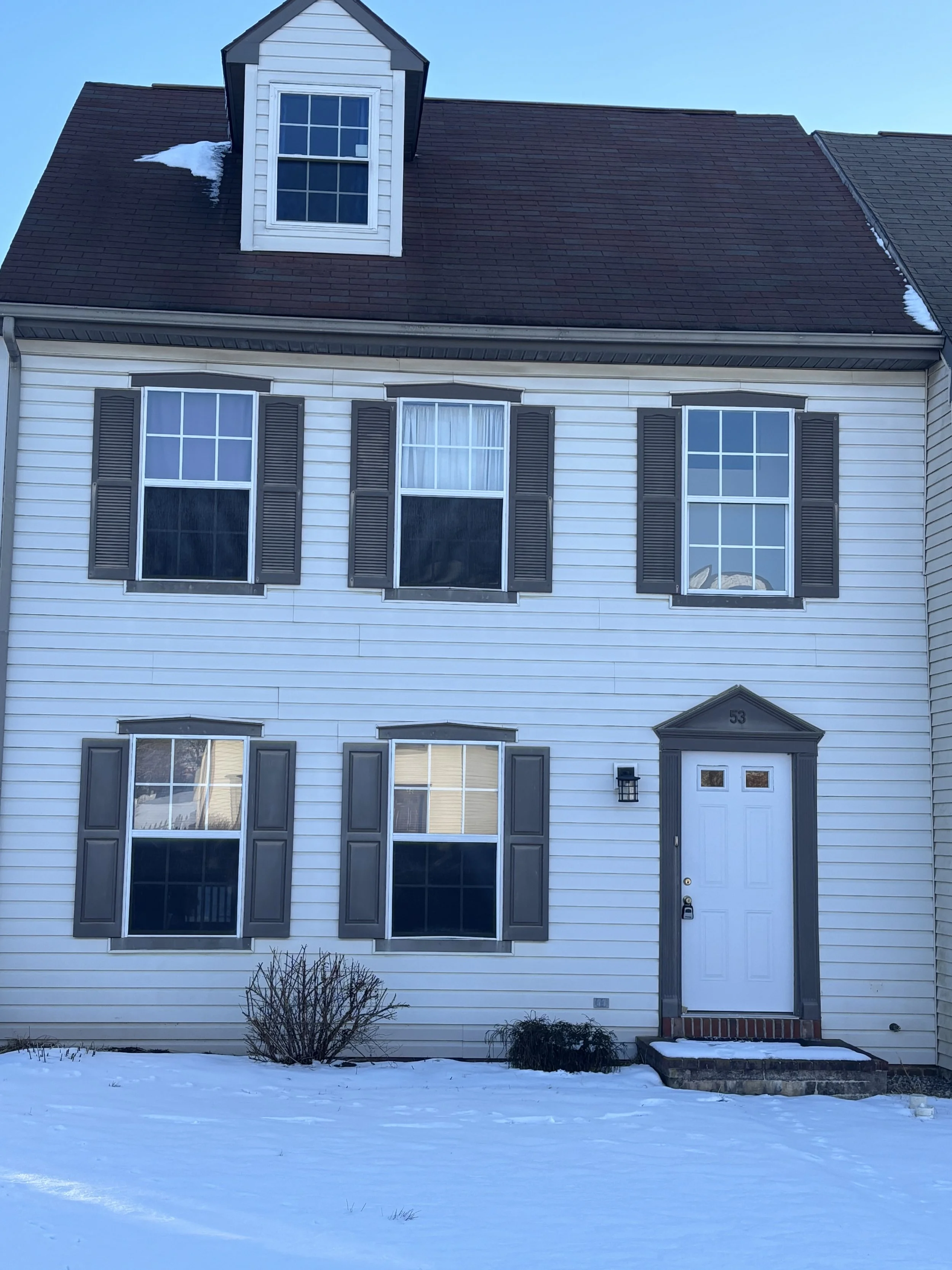 Spacious END UNIT Willow Street TOWNHOUSE!  AMAZING FIND PENN MANOR SCHOOL DISTRICT!