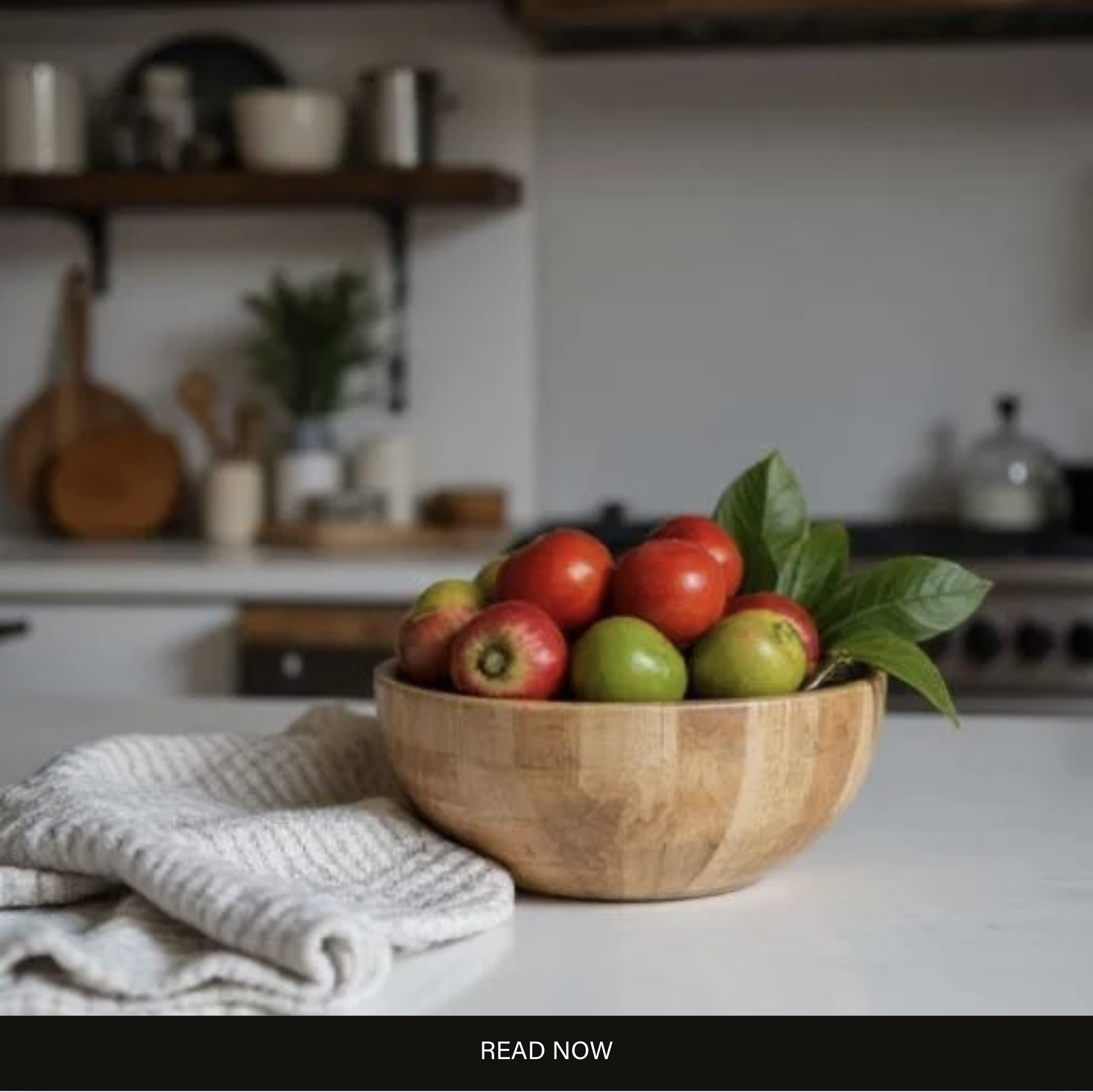 The Magic of the Mindful Bite: Why your body is begging you to slow down (and how to ground yourself before meals).