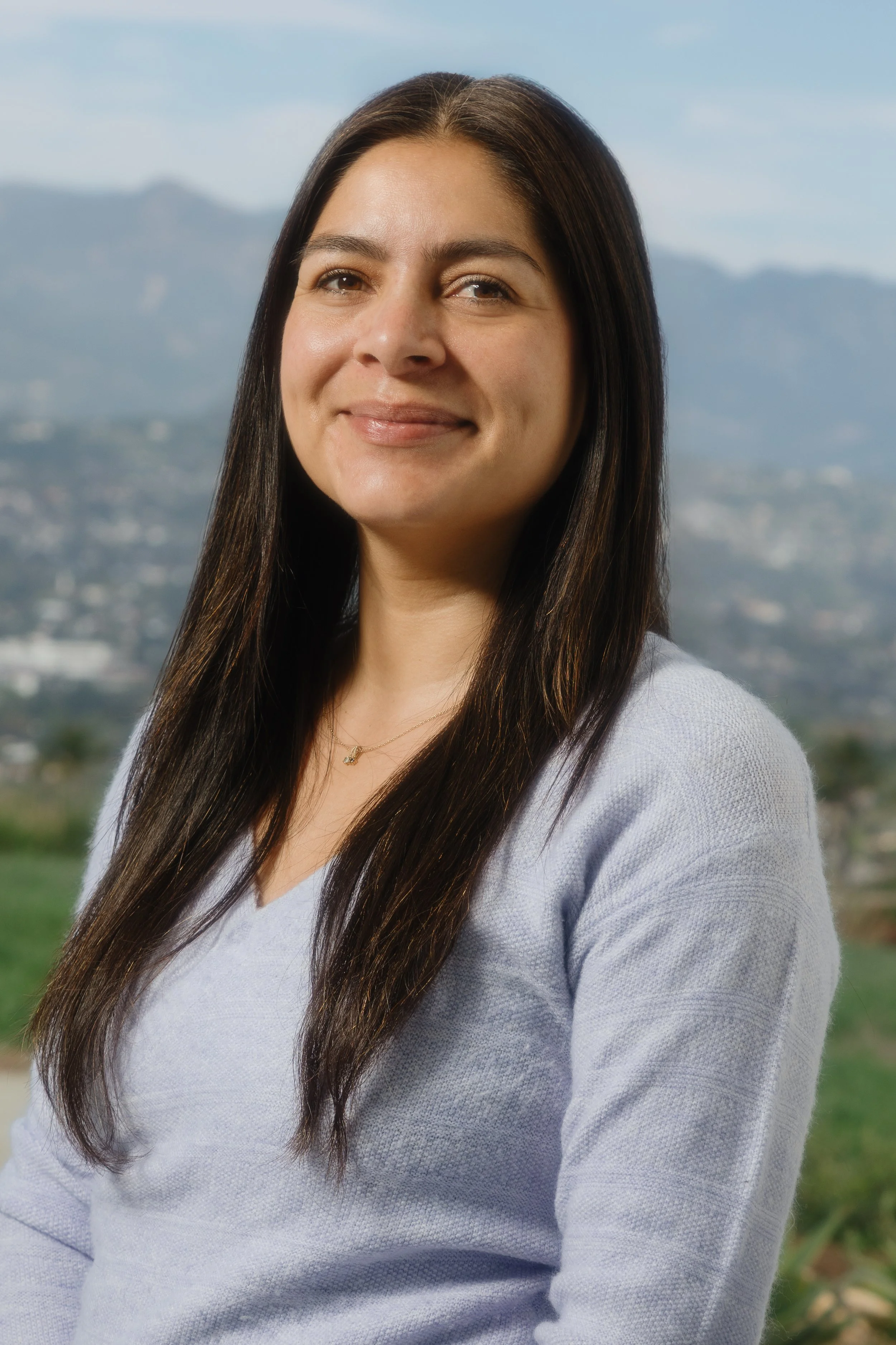 YoungConstruct_Headshots_2025-WEB-13_Nadia Ross.JPG