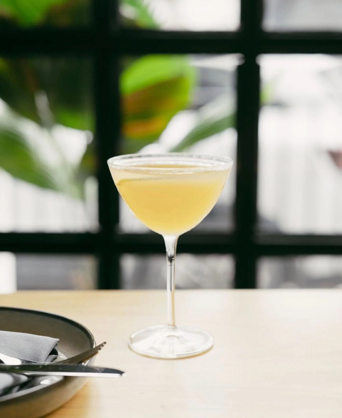 Nos vemos aqu&iacute; para uno&hellip;🍸

******************************

Meet you here for one&hellip;🍸