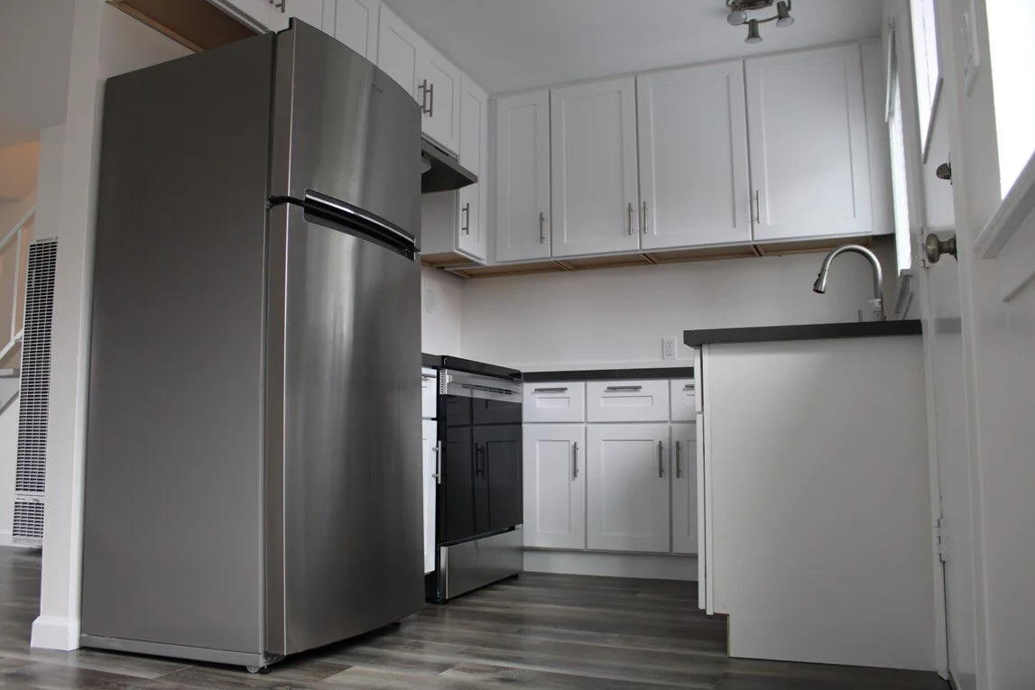 Kitchen 2.jpg
