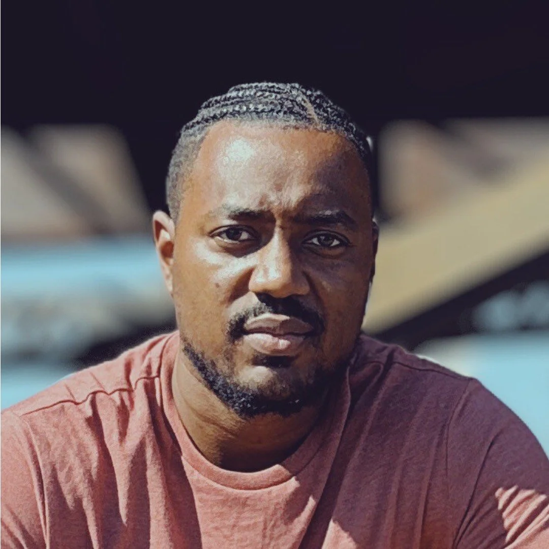 Rayshawn Graves  headshot.JPG