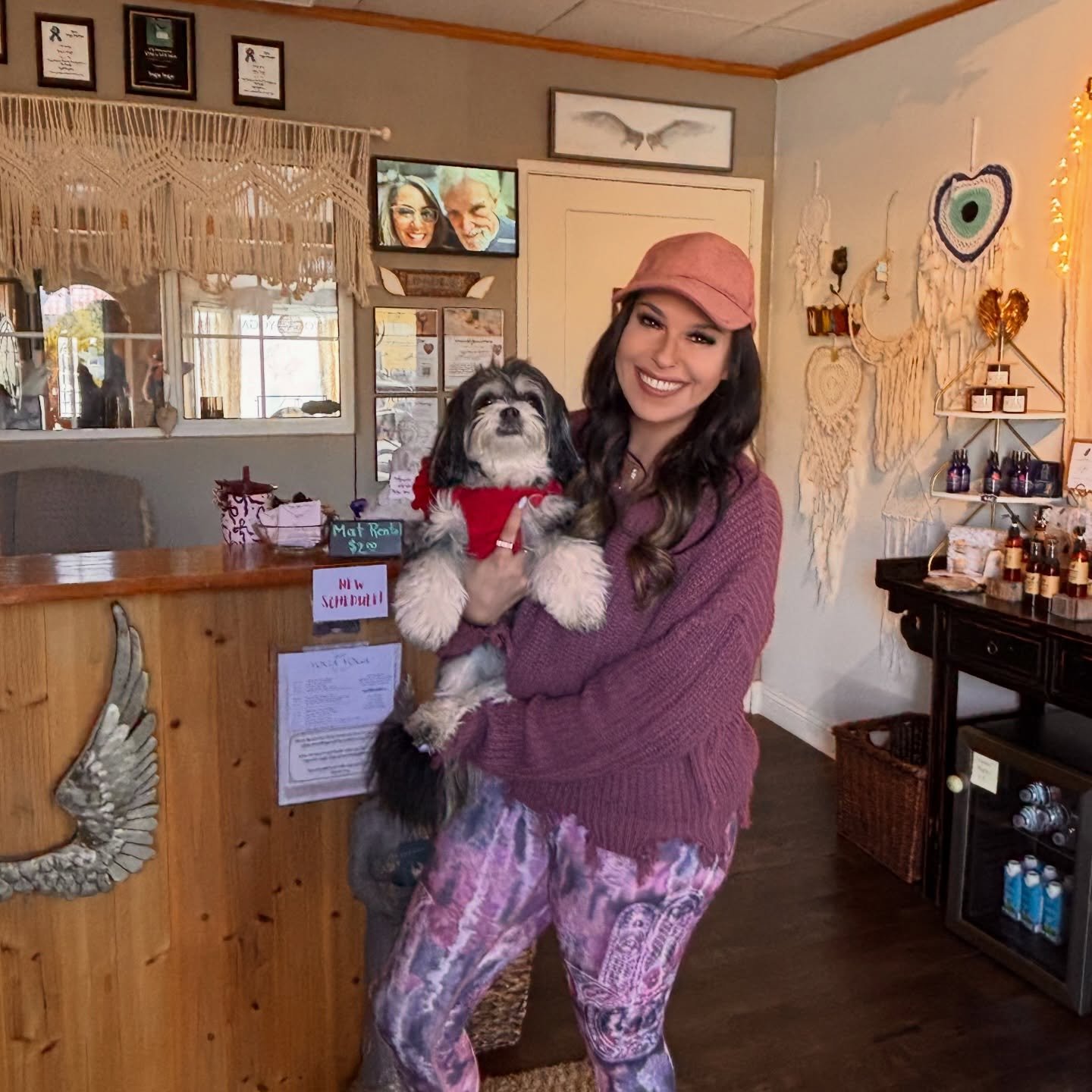 Meet Victoria 🤍
Our newest desk angel and assistant who will greet you with a smile, kindness in her heart, and care in every interaction&hellip;alongside sweet Gigi, always helping make our sanctuary feel warm, welcoming, and full of love.

#ShalaF
