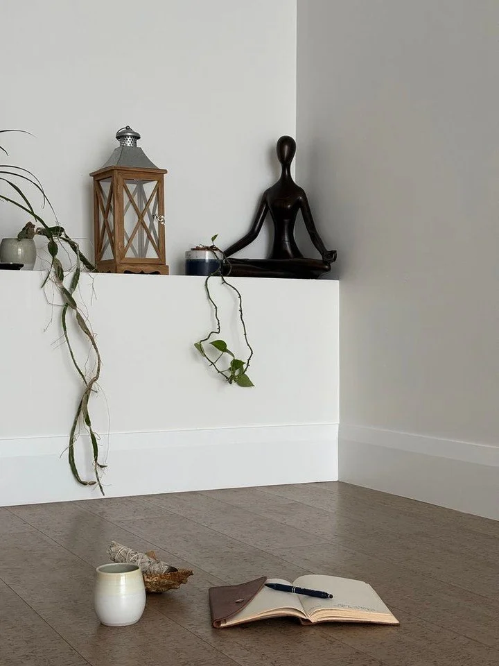 Close your eyes, take a breath, and feel this moment. ✨

New Year&rsquo;s Eve is a beautiful time to pause, reflect on the year behind you, and gently decide what you&rsquo;re ready to release.

As we step toward a fresh page in 2026, may you carry f