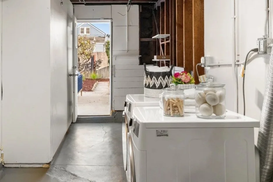 Laundry+to+garden.jpg