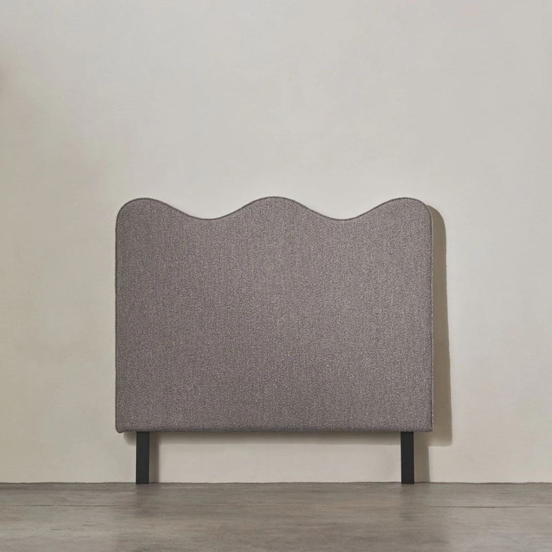 Wavy Bedhead in Boucle (2).png