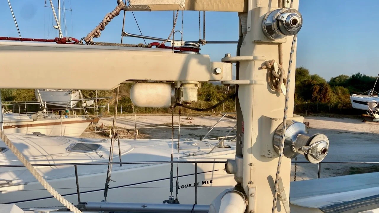 MS Foredeck Mast 02 (1).jpeg