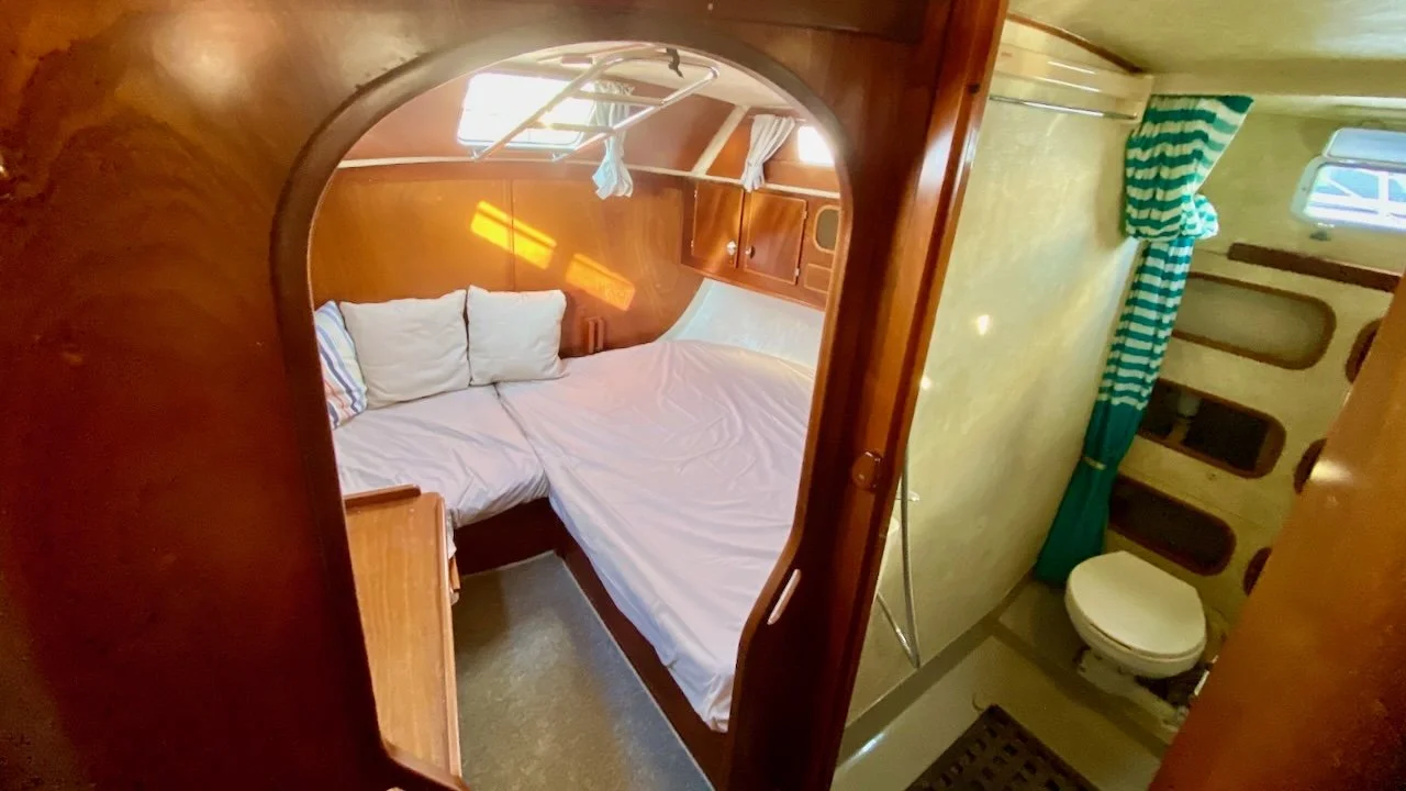 MS Aft Cabin Bed 07 (1).jpeg