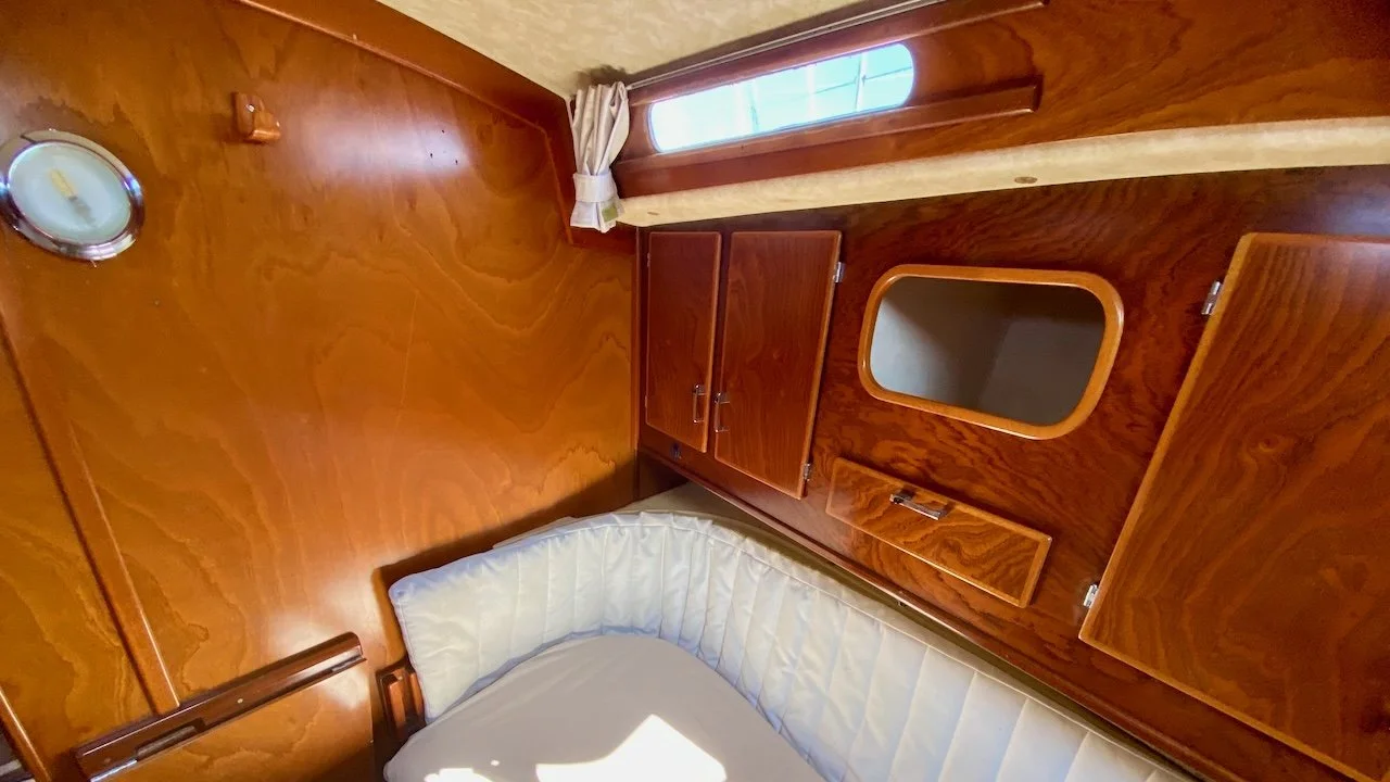 MS Fore Cabin Bed 02 (1).jpeg