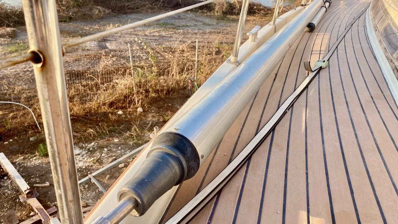 MS Foredeck Poles 01 (1).jpeg