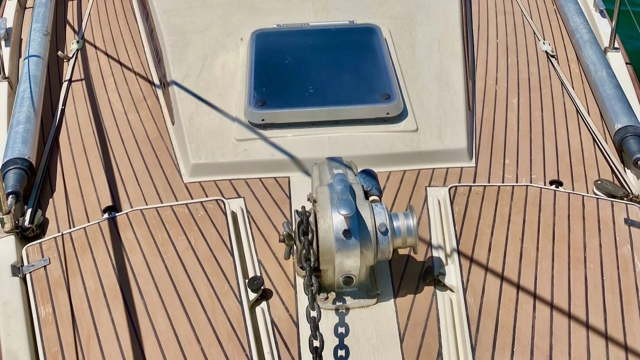 MS Foredeck Windlass 02 (1).jpeg