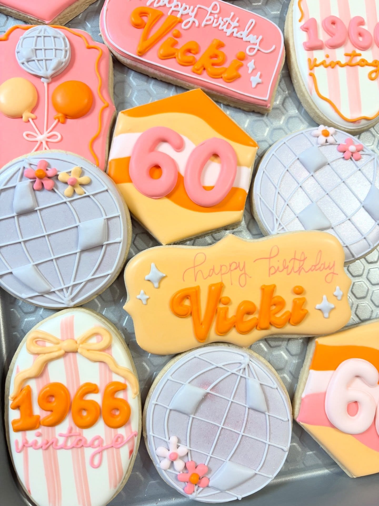 Vintage 1966💞🪩🧡 #birthdaycookies #60thbirthday #pittsburghcookies #pittsburghcookietable #customcookiespittsburgh