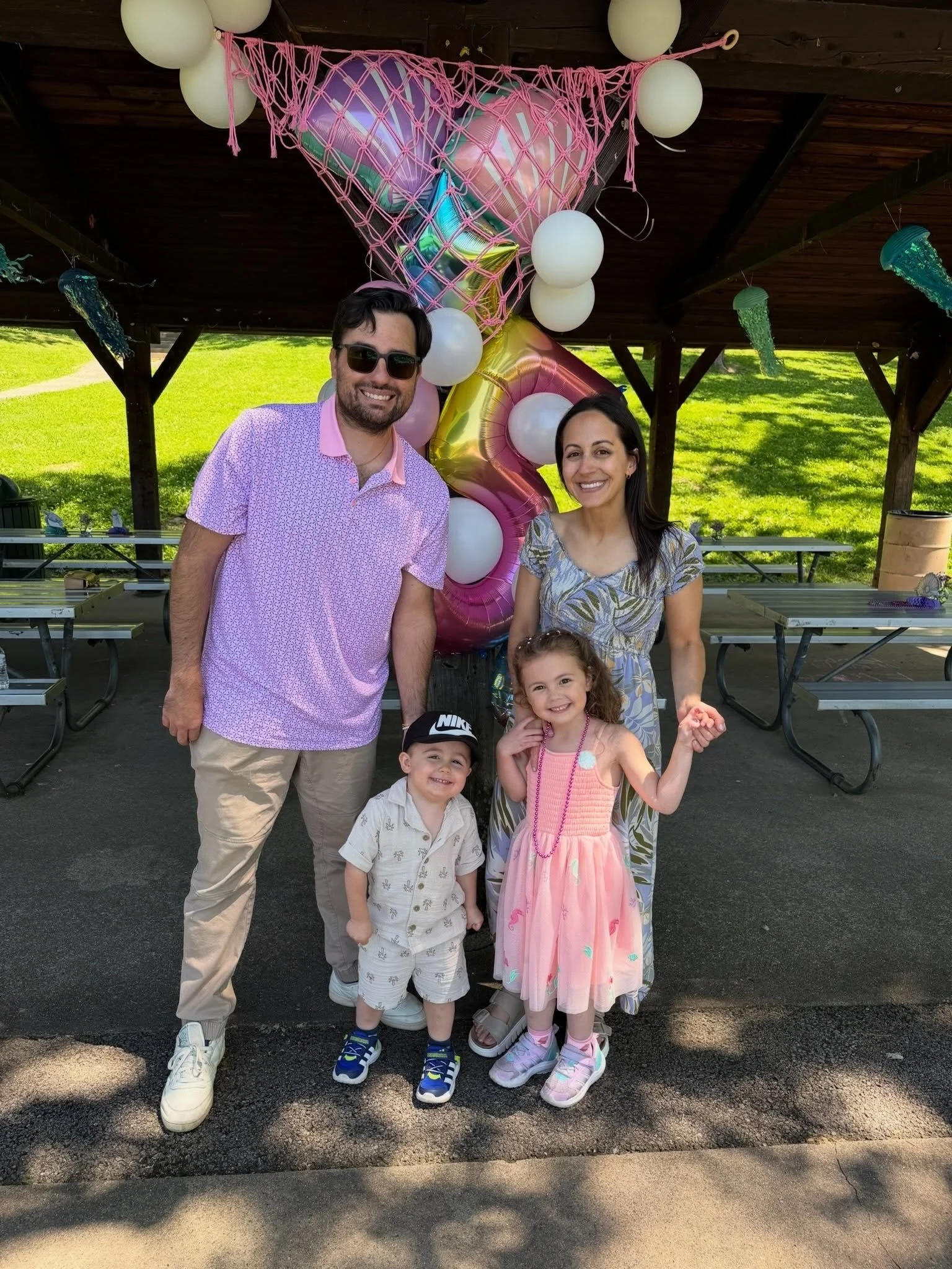 🪸Dive into Five🪼 Had so much fun celebrating our little mermaid turning 5 🧜🏼&zwj;♀️ with the best fam &amp; friends at the park🐚 a visit from @beedlesicecream was the cherry on top !! 🍧