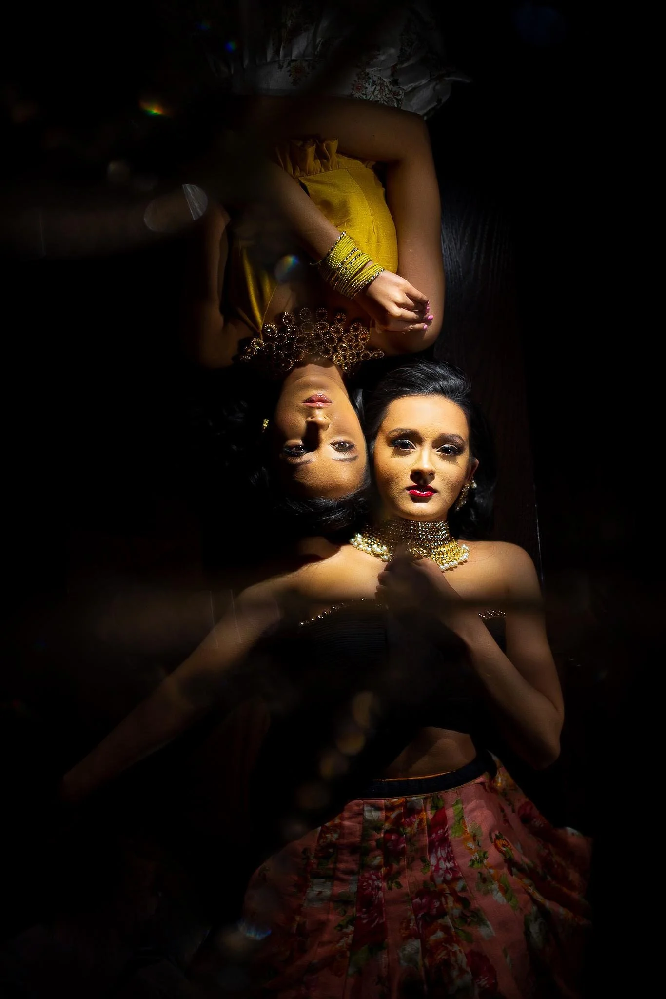 Mirror image or sister vibes ? featuring chicago dancing influencers Poonam and Priyanka in a fashion Portrait session at Rooh in Chicago 