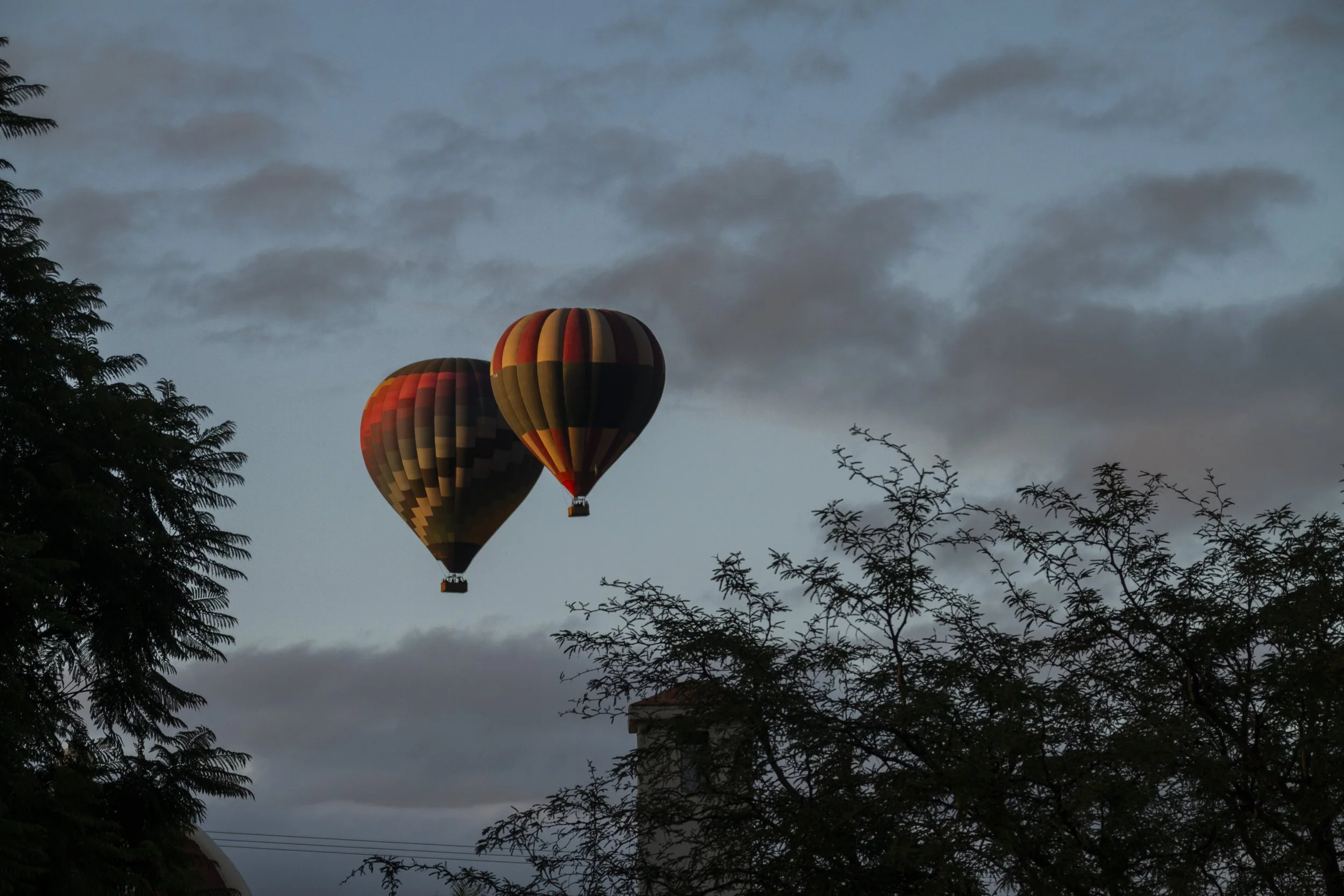Postcards of San Miguel de Allende: Hot air ballons.| Credit: Reynaldo Cruz Diaz