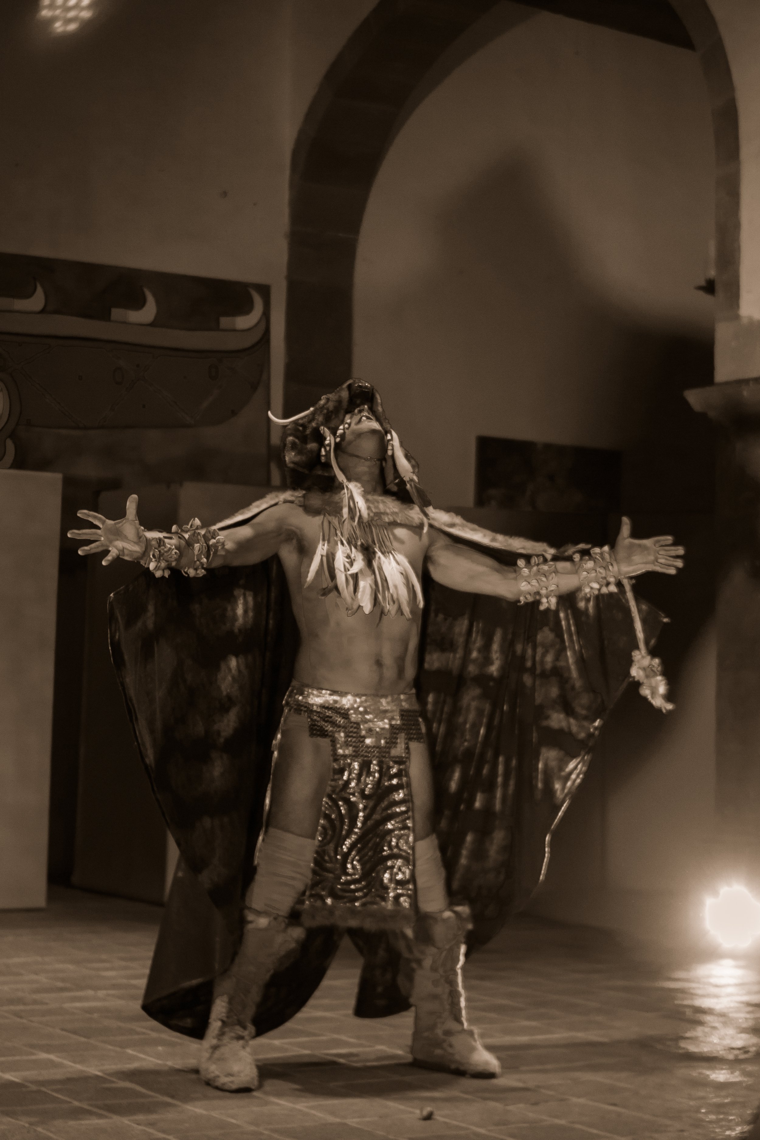 Patricia Rincon’s Alice in Toltec-Land performance in Casa de Europa, San Miguel de Allende.| Credit: Reynaldo Cruz Diaz