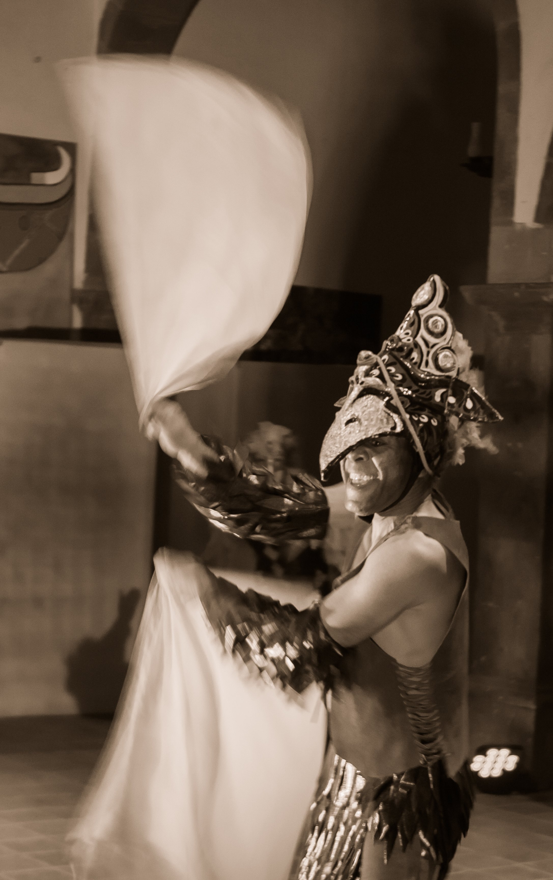 Patricia Rincon’s Alice in Toltec-Land performance in Casa de Europa, San Miguel de Allende.| Credit: Reynaldo Cruz Diaz