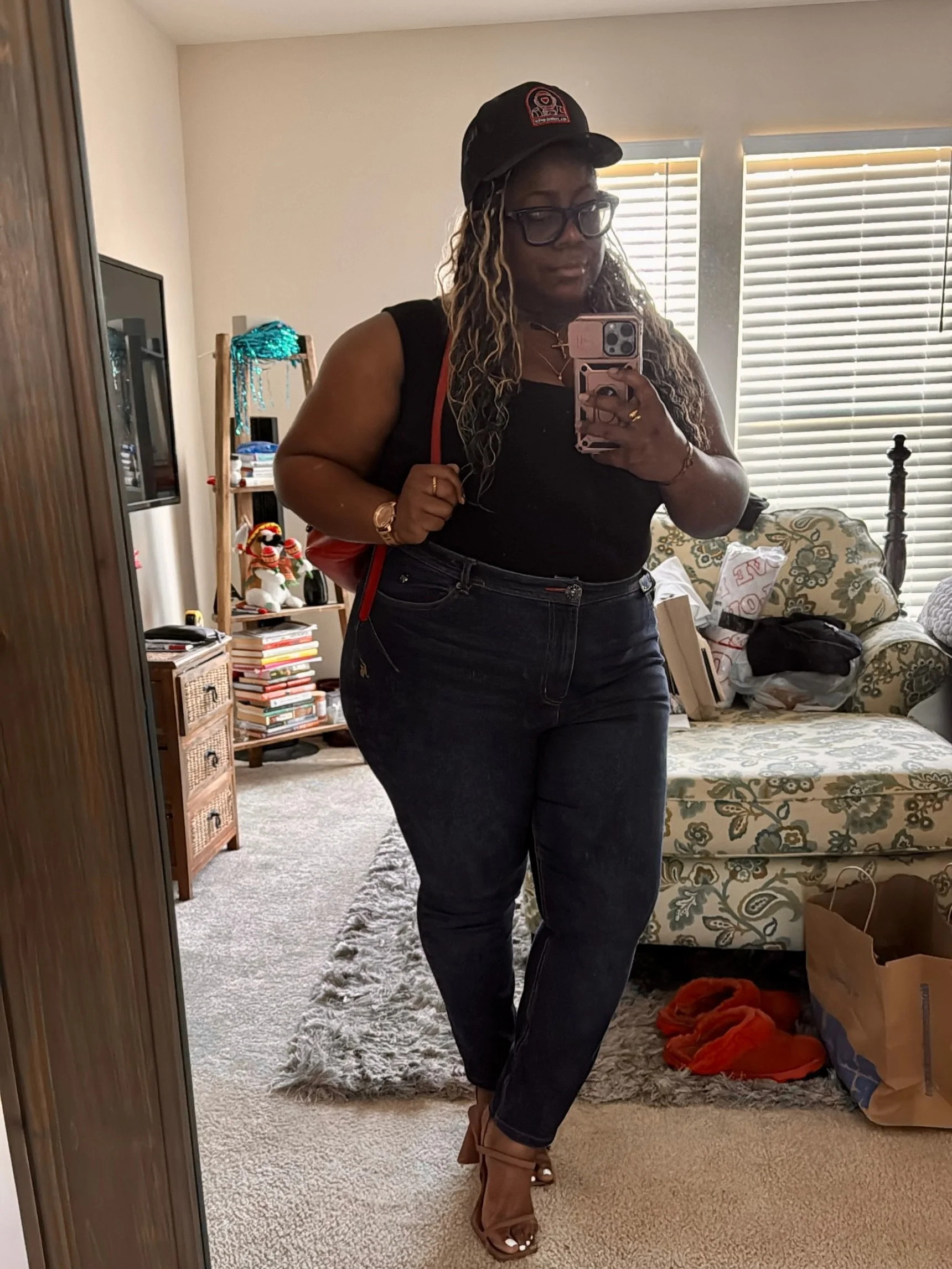Made it out the story archives to a post😌

#stem #tech #engineer #fashion #ootd