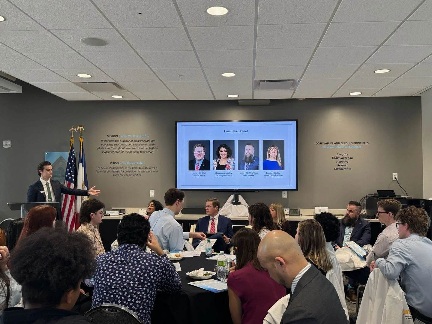 It was my pleasure to participate in a bipartisan legislative panel for physicians and students at the Iowa Medical Society Day on the Hill. We had a great conversation about the work we are doing together for healthcare access, affordability, and wo