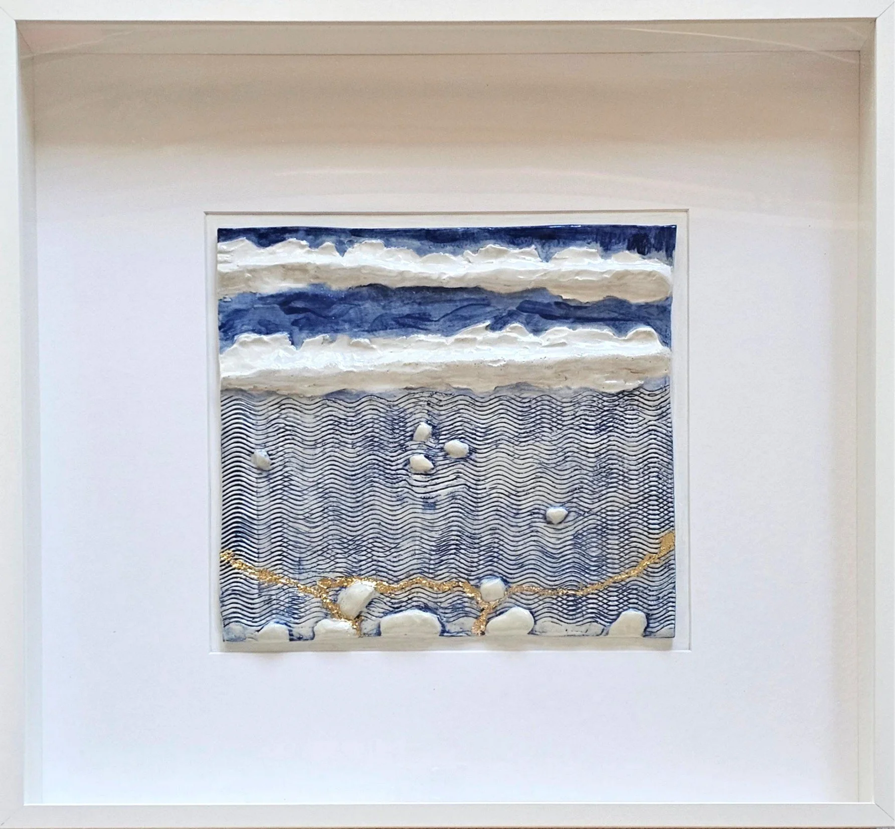 The Sea, Calling Me! 
2025  
50 x 50cm 
Ceramic and gold leaf 
$1600
