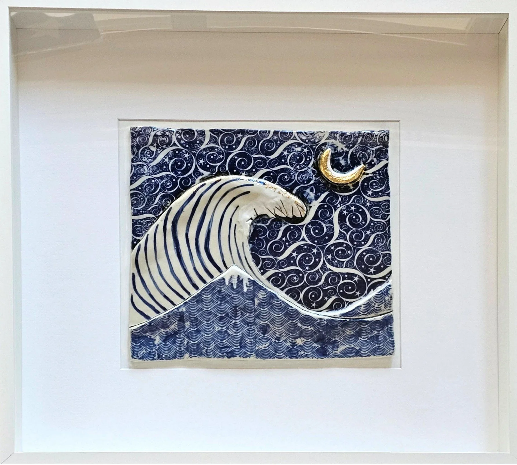 The Big Wave Of A Starry Night Overcomes Me 
2025  
50 x 50cm 
Ceramic and gold leaf 
$1600