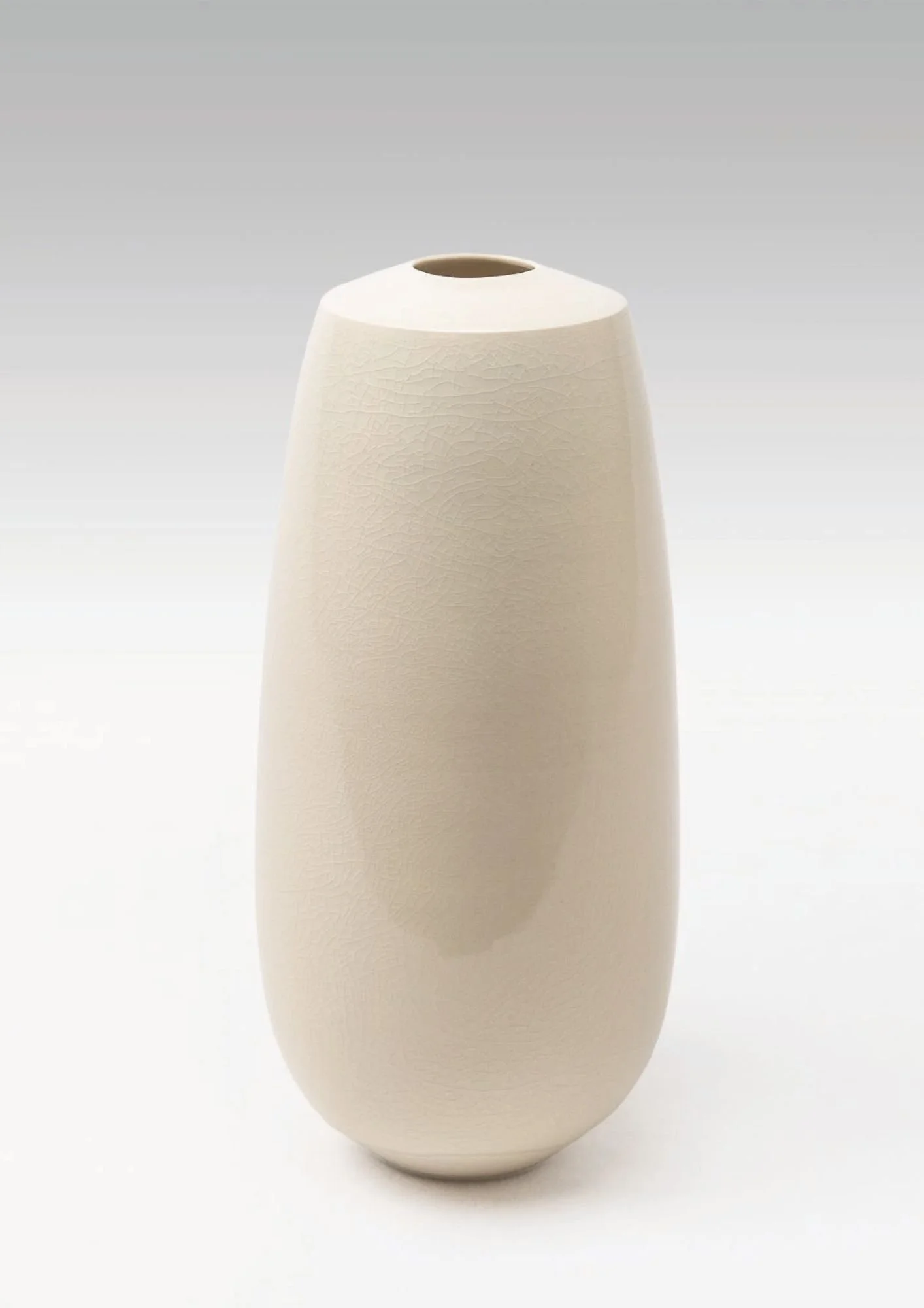 Untitled 9 
2026  
35cm Tall 
Glazed Porcelain