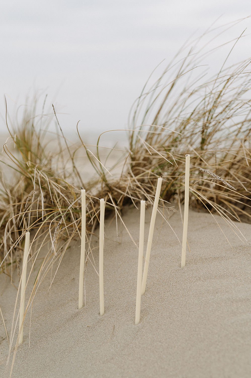 Sweet-Anticipation-Netherlands-Beach-Bridal-Editorial-w-29.jpg