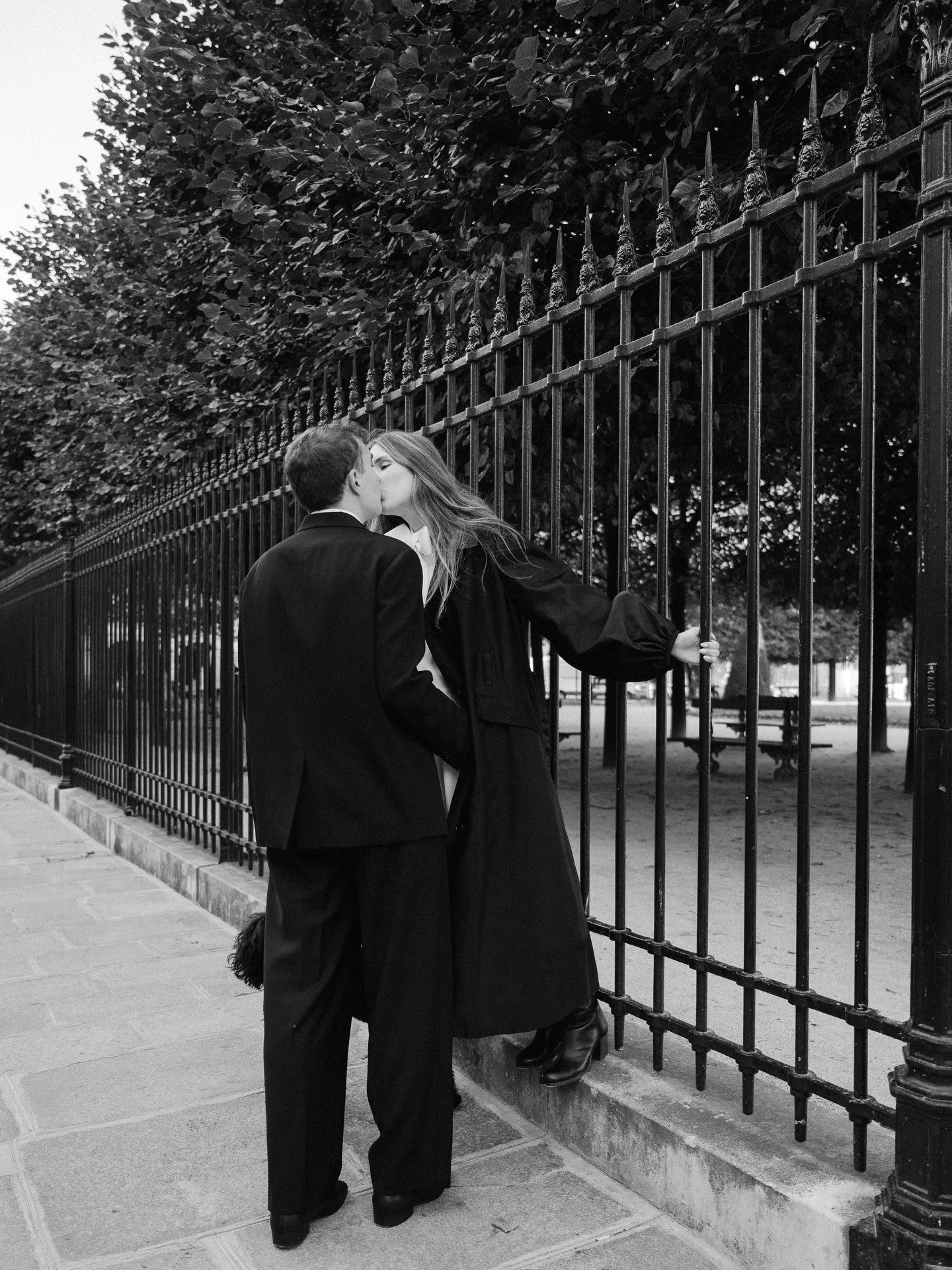 &mdash; hugs &amp; kisses 💋

#pariswedding #florencewedding #candidweddingphotography