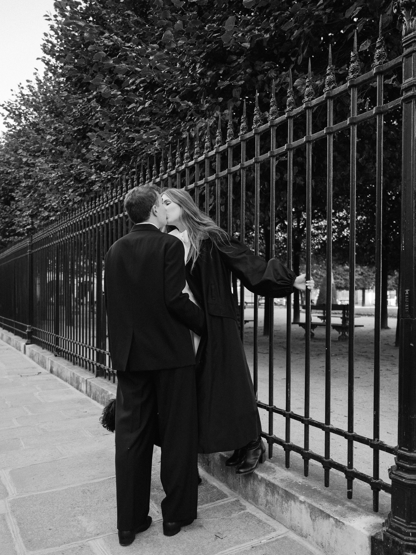 &mdash; hugs &amp; kisses 💋

#pariswedding #florencewedding #candidweddingphotography