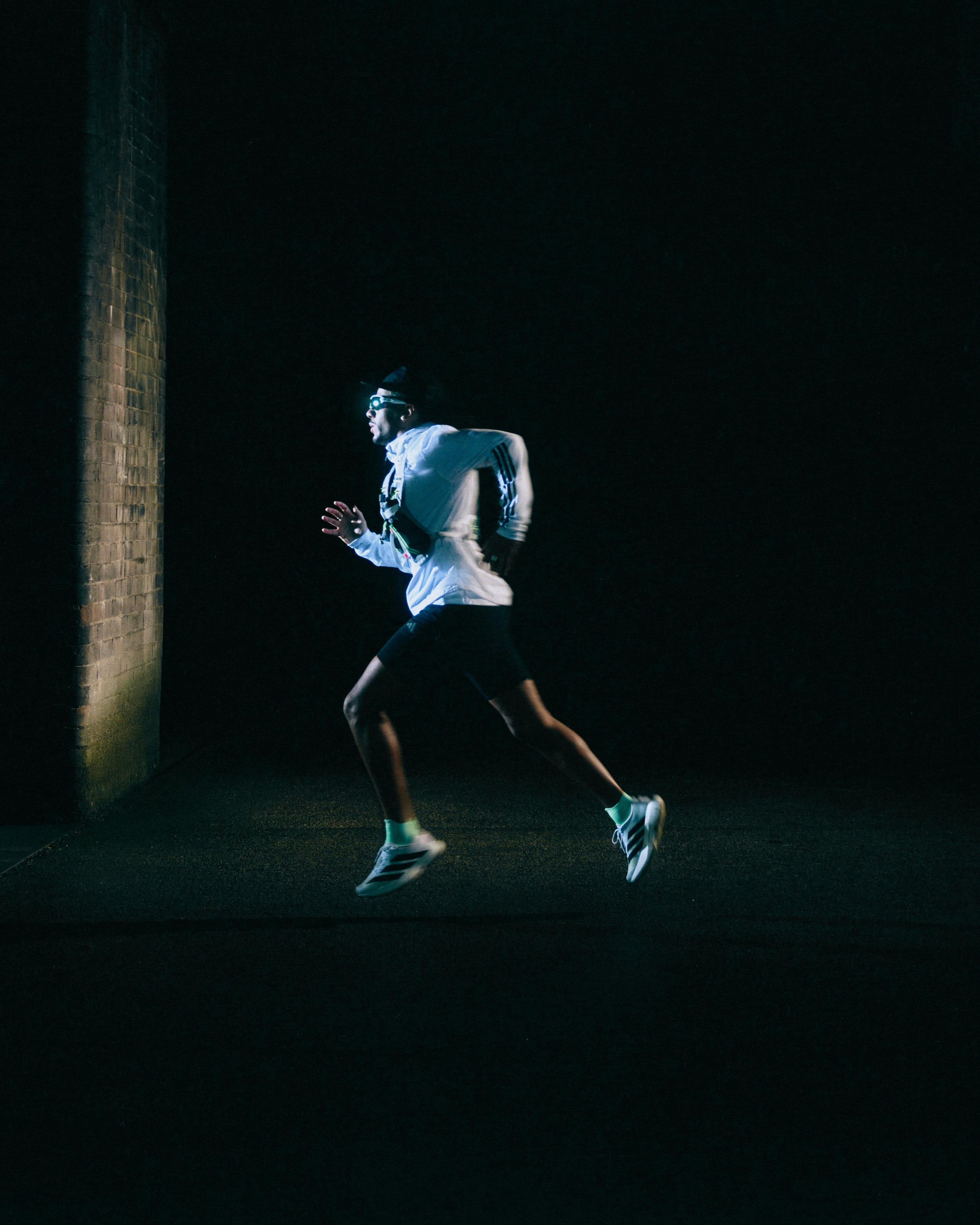 ADIZERO_END_FW24_SINGLE_4x5_06.jpg