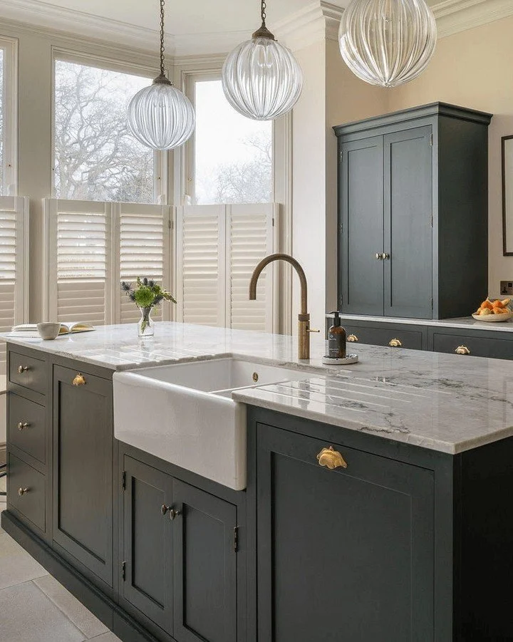 Our Redland kitchen was one of our favourites last year.

Built tough enough for a working chef, yet polished enough to grace a magazine cover. Strength and style, side by side.

Our wonderful clients checked in 12 months post-installation to let us 