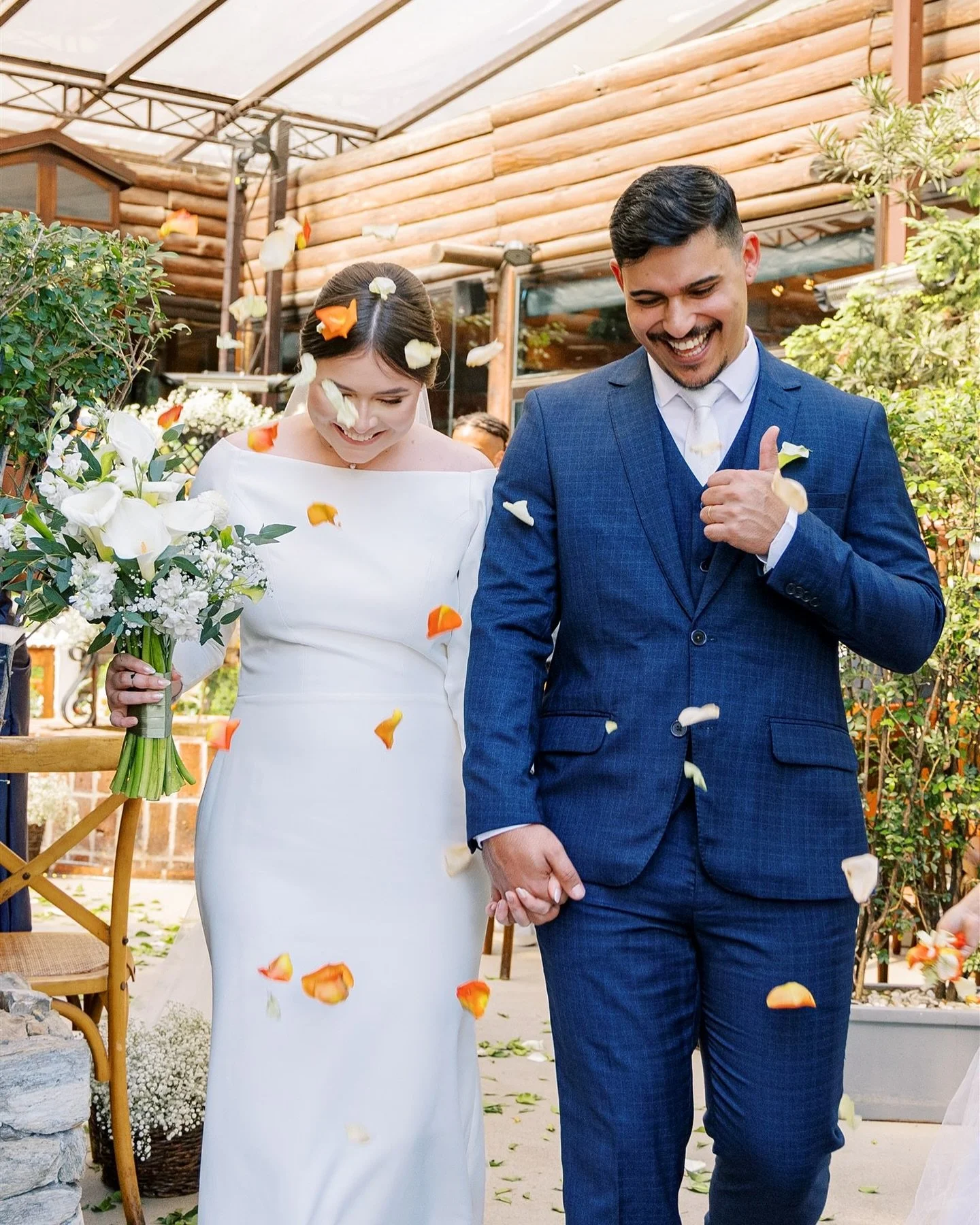 A cerim&ocirc;nia desse casamento foi memor&aacute;vel! Os votos que Amanda e Nilton trocaram deixaram todos os convidados emocionados. 
Por isso eu decidi trazer uma pequena sele&ccedil;&atilde;o de fotos desse momento. Lembrarei desse dia com muito