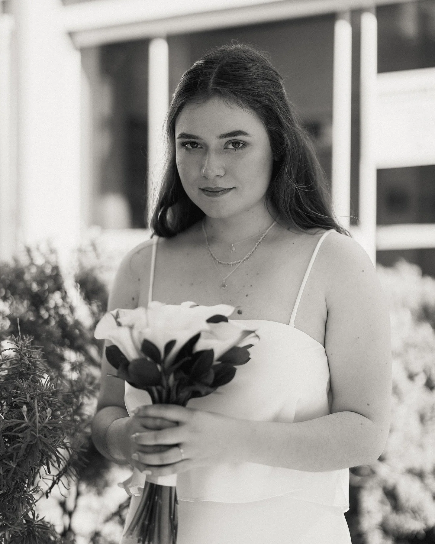 Seu casamento civil tamb&eacute;m merece ter registros oficias. 
Fotografamos a uni&atilde;o desse casal no cart&oacute;rio e aproveitamos a &aacute;rea externa para criar retratos atemporais. Foi uma cerim&ocirc;nia linda e uma &oacute;tima forma de