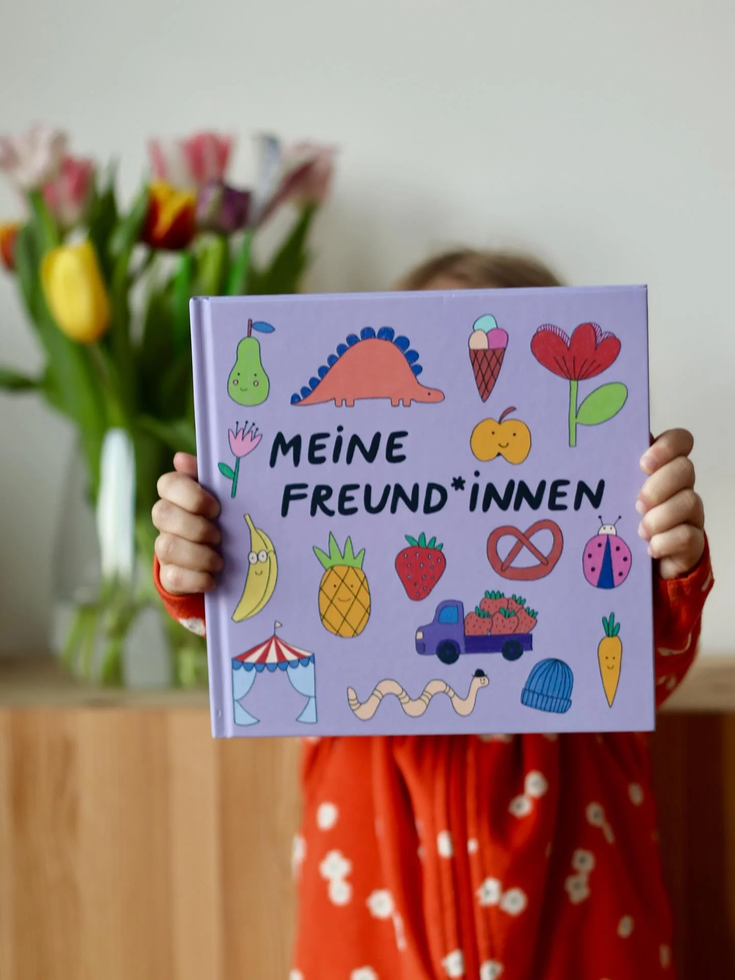 Es gibt neue Kindergarten Freund*innenb&uuml;cher 💜

#kindergarten #feministkids #freundebuch