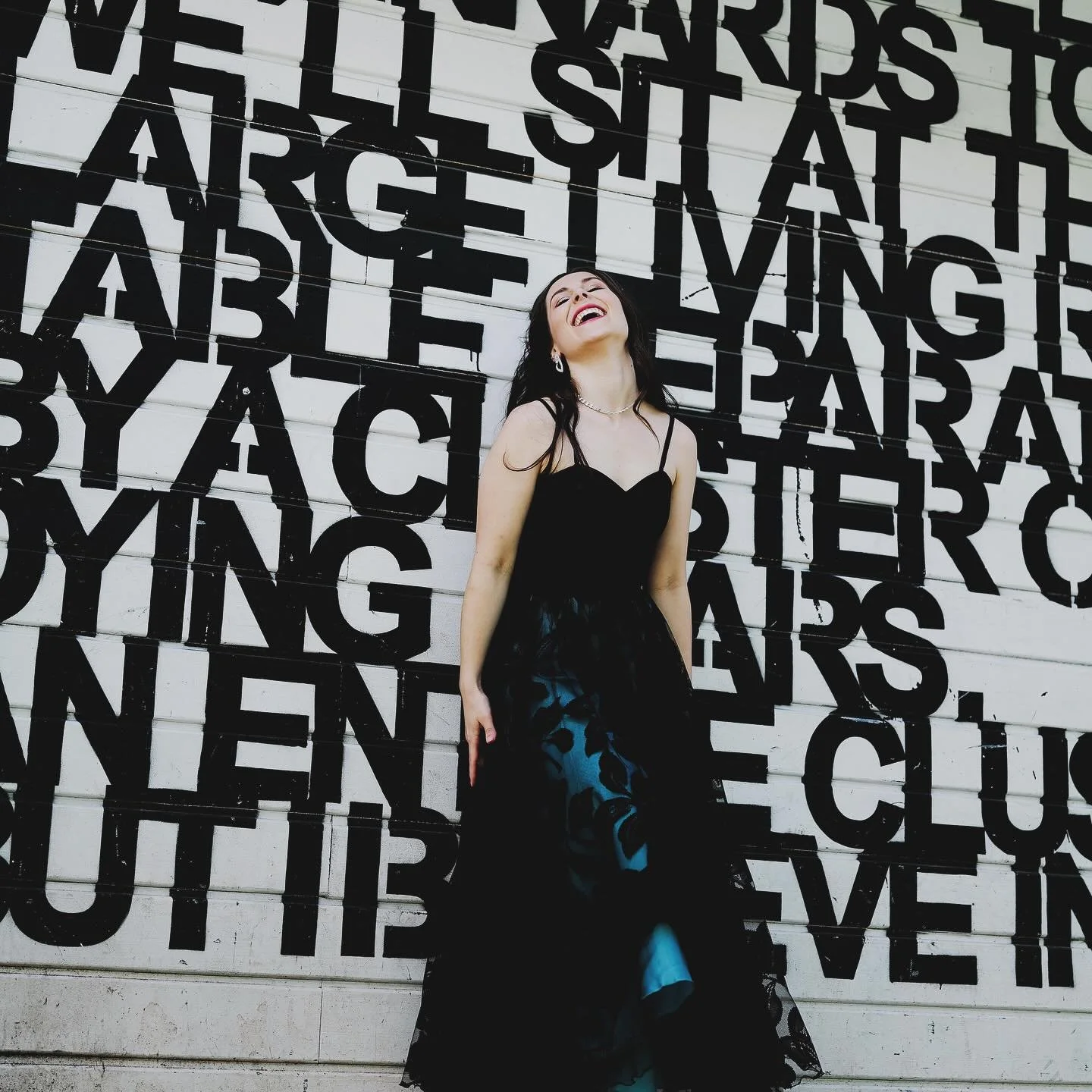 @theateranderwien Wiederaufnahme BRAVISSIMO!

Diese Woche starten unsere Wiederaufnahmeproben f&uuml;r dieses Herzensst&uuml;ck aus den Federn von @flo.stanek &amp; @sebastianbrand_official und vom Meister des Theaterzaubers himself @sheby.swift 

Ic