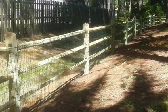 Splayed Rails Wood Fence Installation in VA, MD & NC | DanDale Fence | DanDale Fence