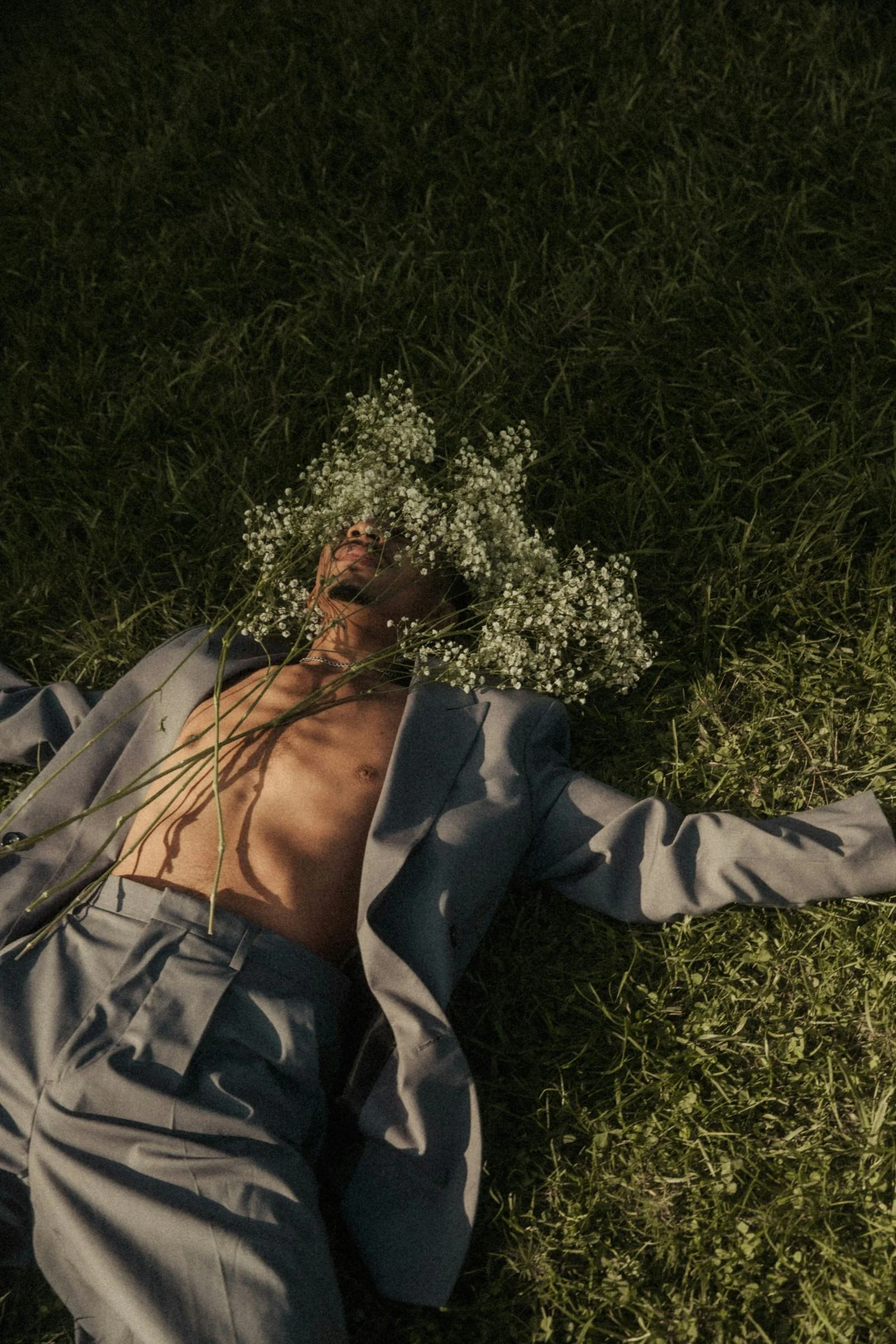 “Why do I have walls?”: Navigating Emotional Defenses in Dating